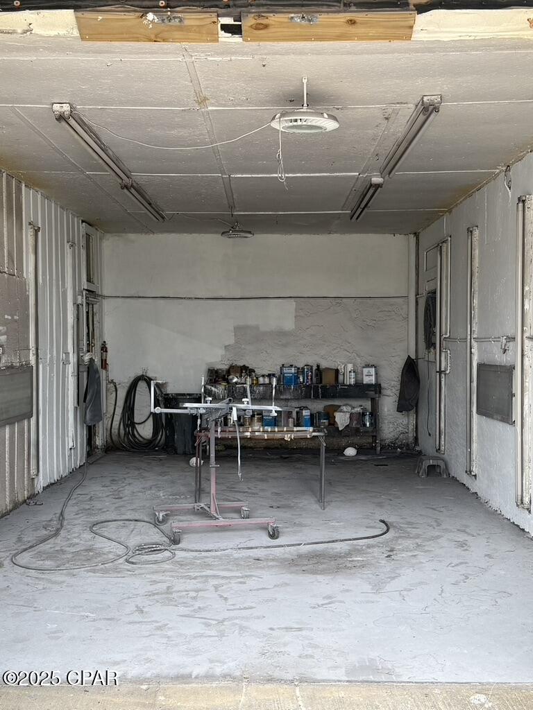 Highland City - Commercial Sale