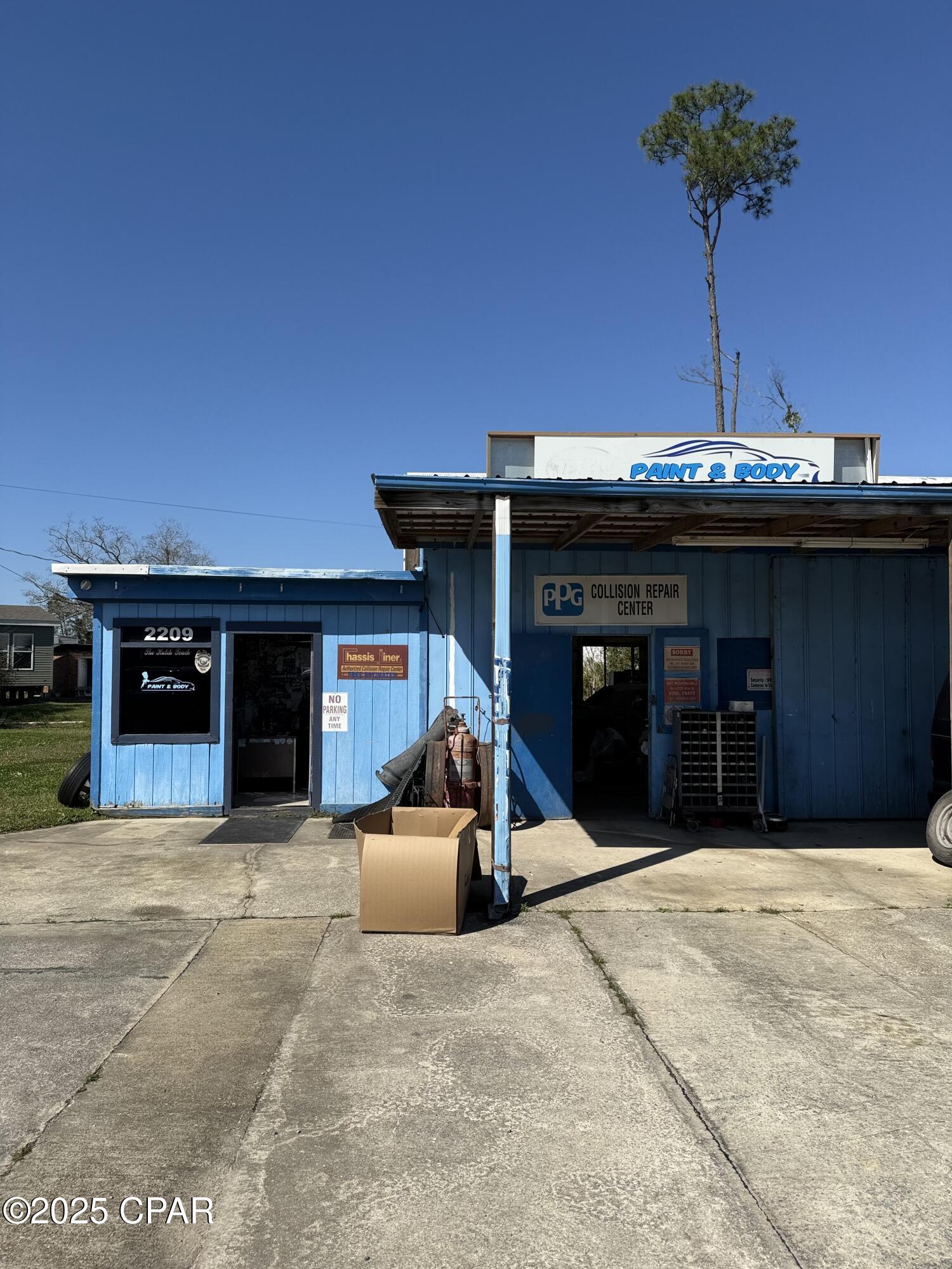 Highland City - Commercial Sale