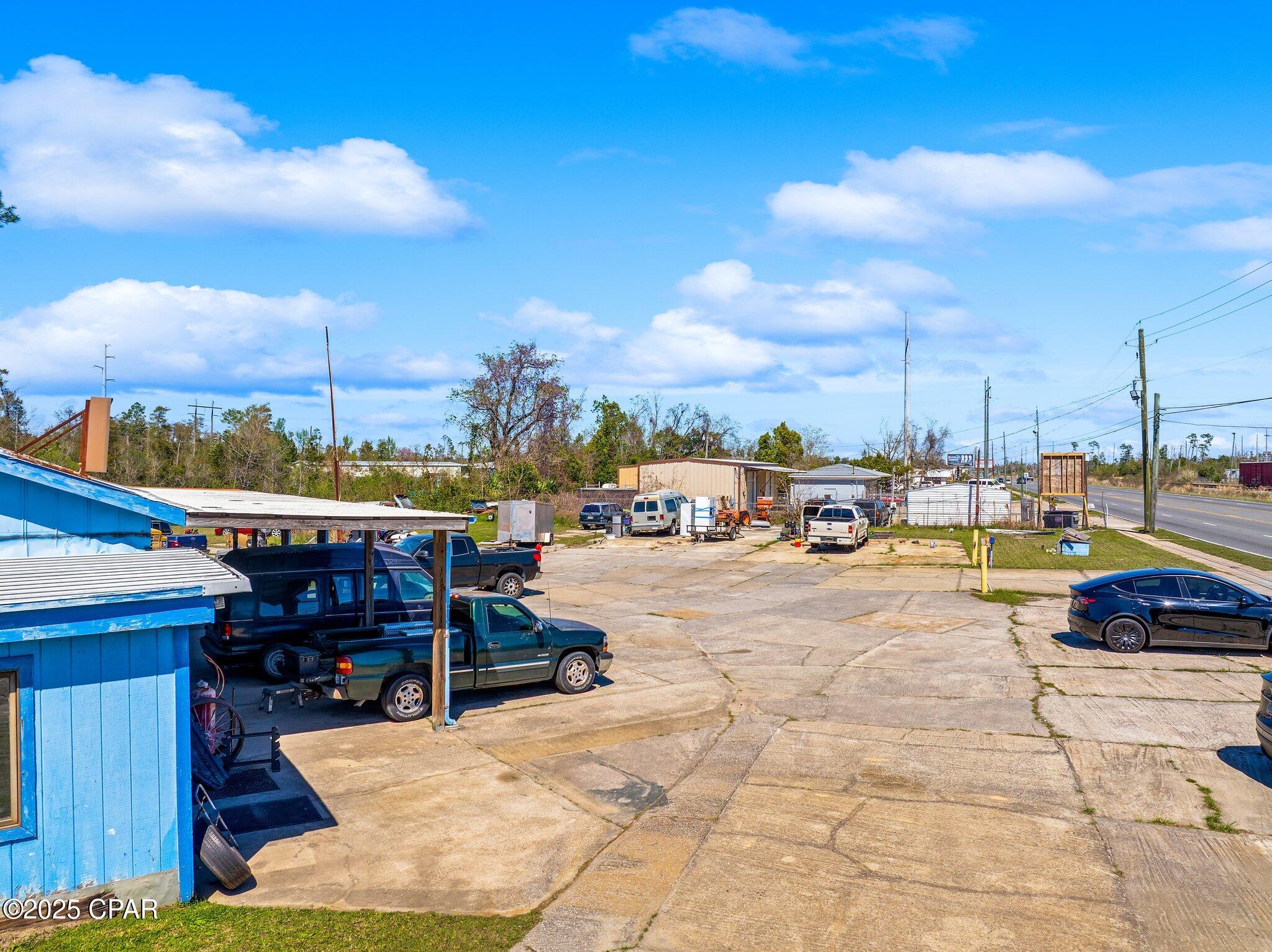 Highland City - Commercial Sale