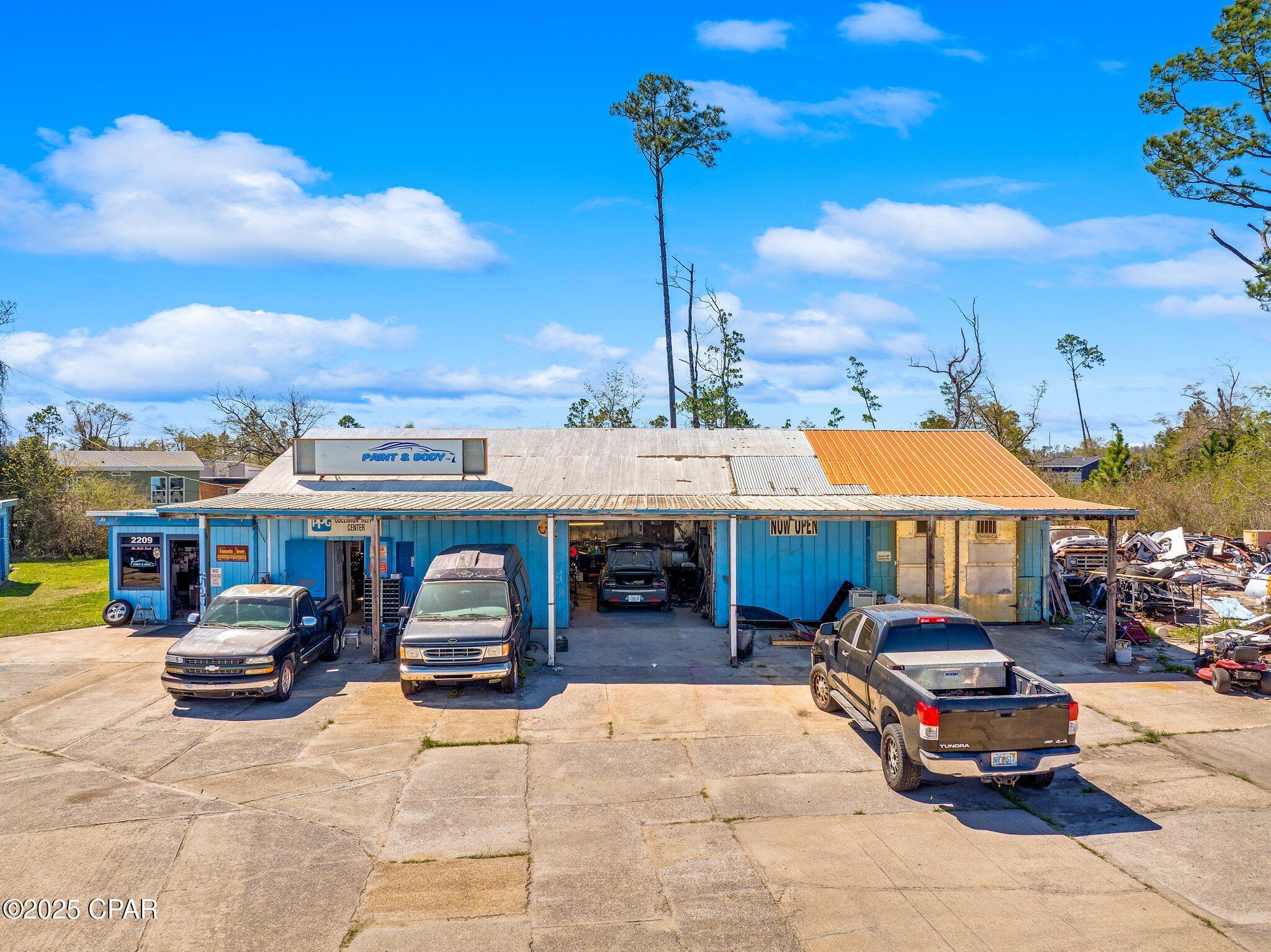 Highland City - Commercial Sale