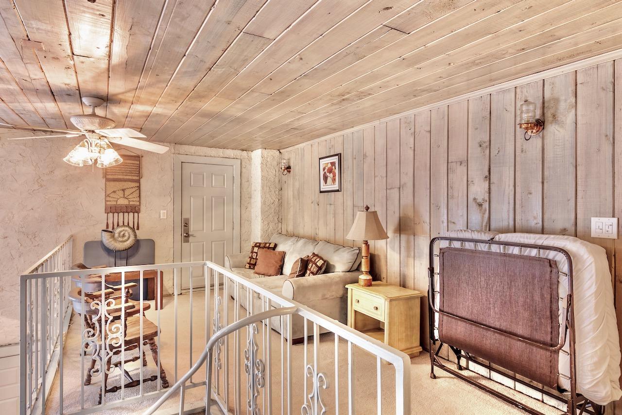 Laguna Beach 2nd Add - Residential