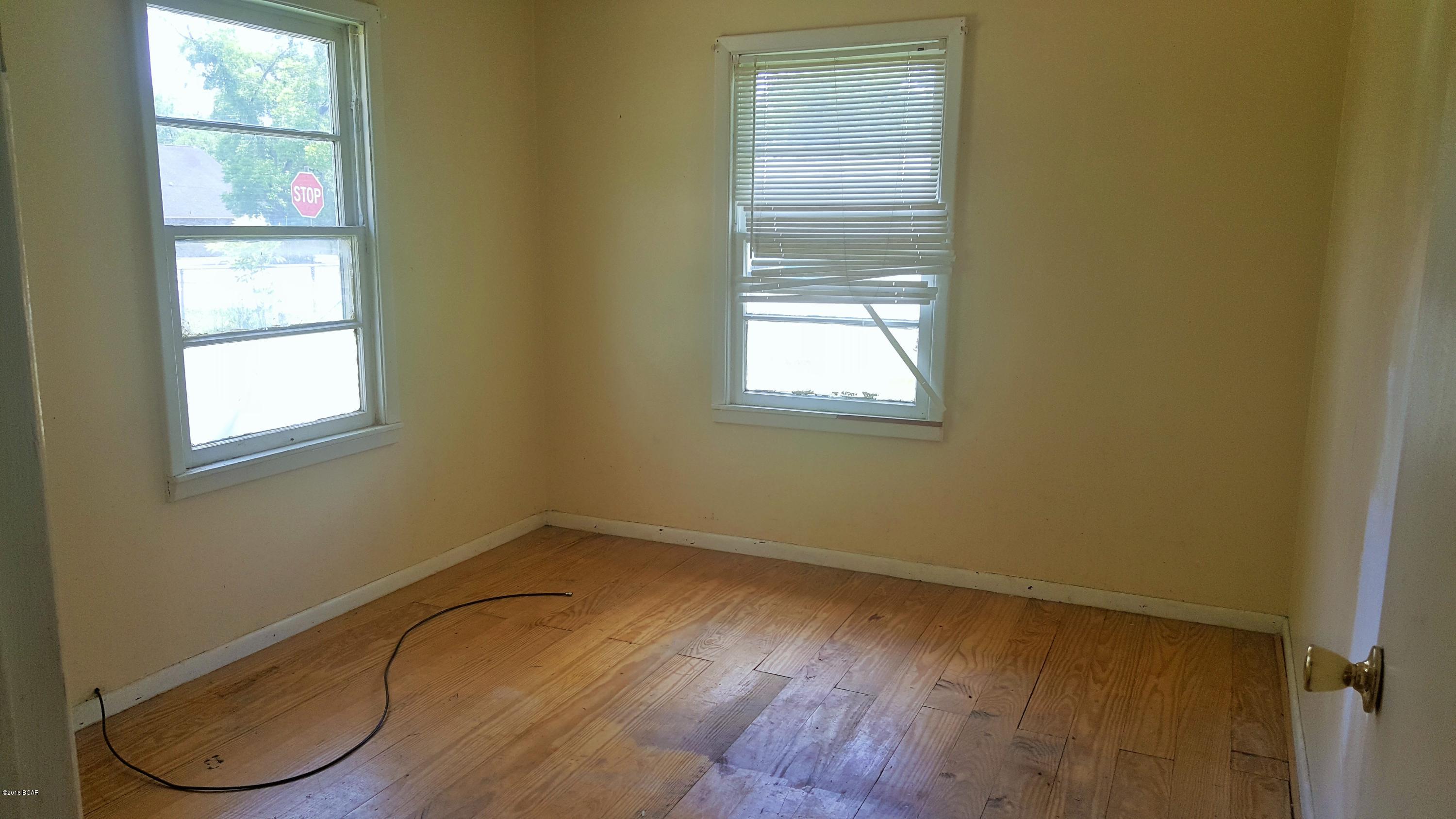 [No Recorded Subdiv] - Residential