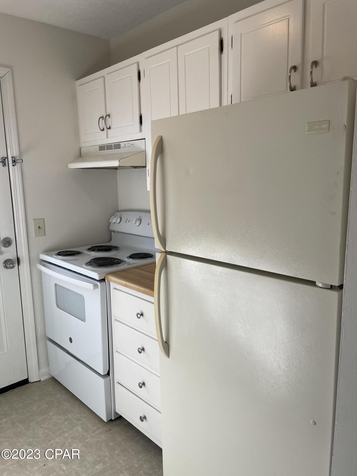 [No Recorded Subdiv] - Residential Lease