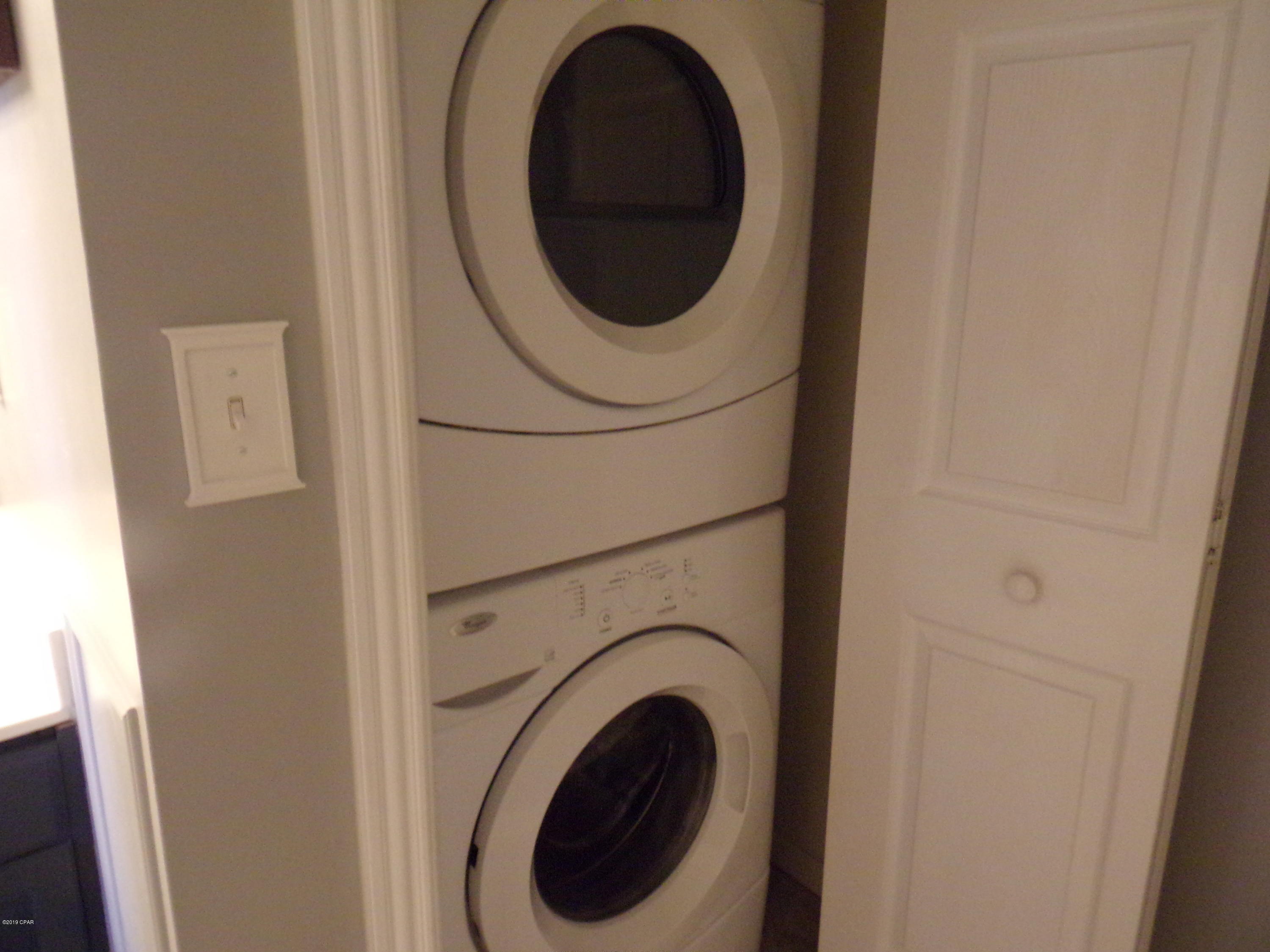 Long Beach Towers I - Residential