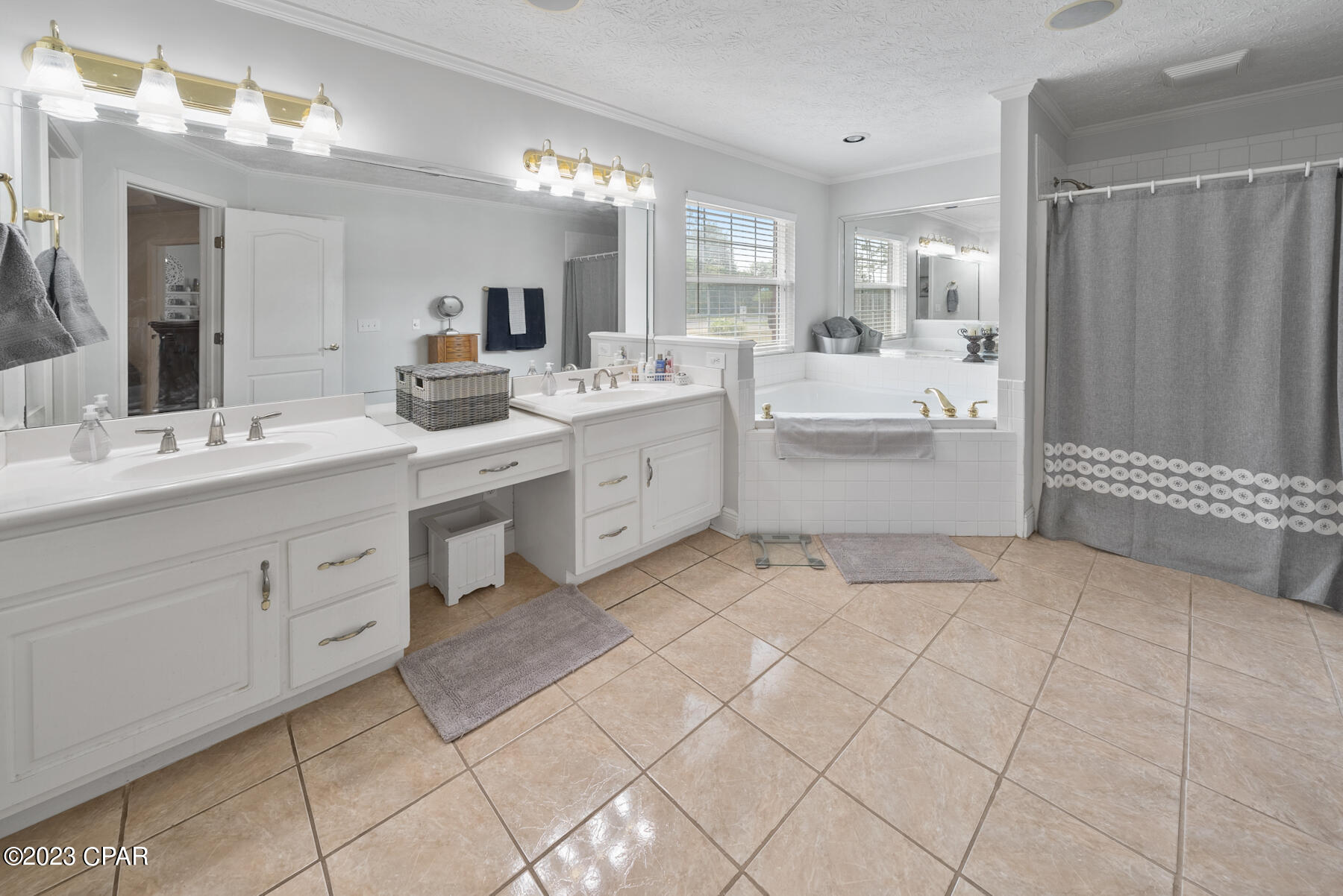 Floridian Place - Residential