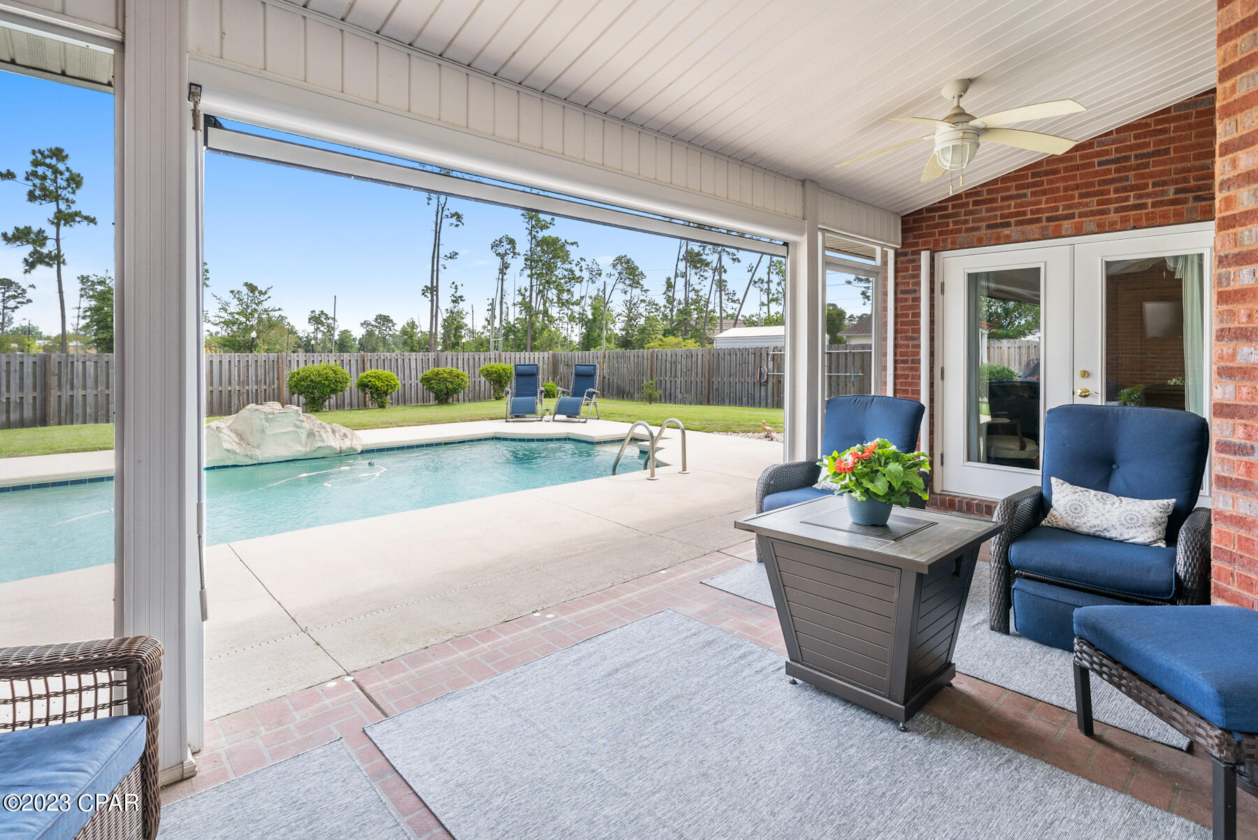 Floridian Place - Residential