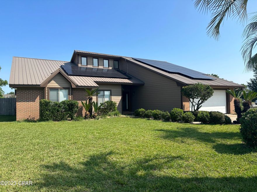 'CURRENTLY UNDER CONTRACT, SELLER WILL CONSIDER BACKUP OFFERS' Location! Location! Great 3 bedroom, 2 bath home on quiet street in Forest Park. The living room, with soaring cathedral ceilings, has a fireplace and built-ins with lots of natural light. Two bedrooms are at the front of the house and the Master bedroom overlooks a beautiful backyard filled with orange and lemon trees. The kitchen has a sunny breakfast room that opens out onto a screen porch. A large covered porch runs across the back of the house. Solar panels are paid off, and the electric bill is only $25.00 per month.  Short term rental is allowed in this area. This home is located in the center of town. Make an appointment to see this one today!