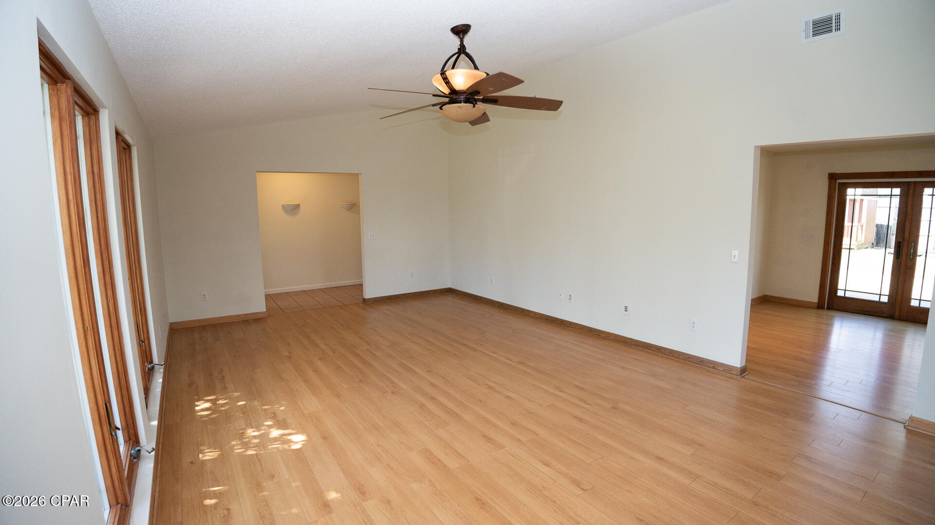 North Lagoon Oaks 6th Add - Residential