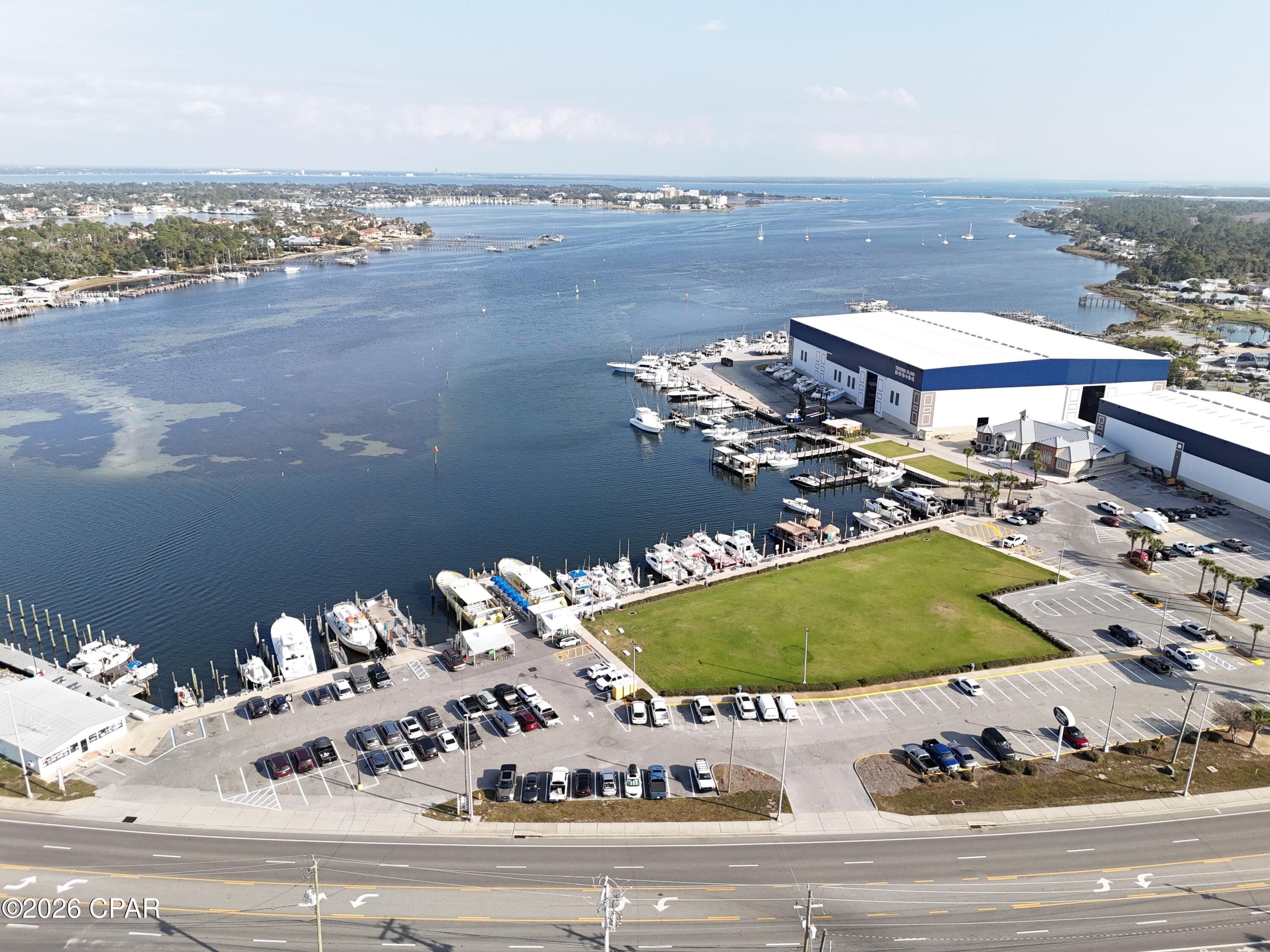 North Lagoon Oaks 6th Add - Residential