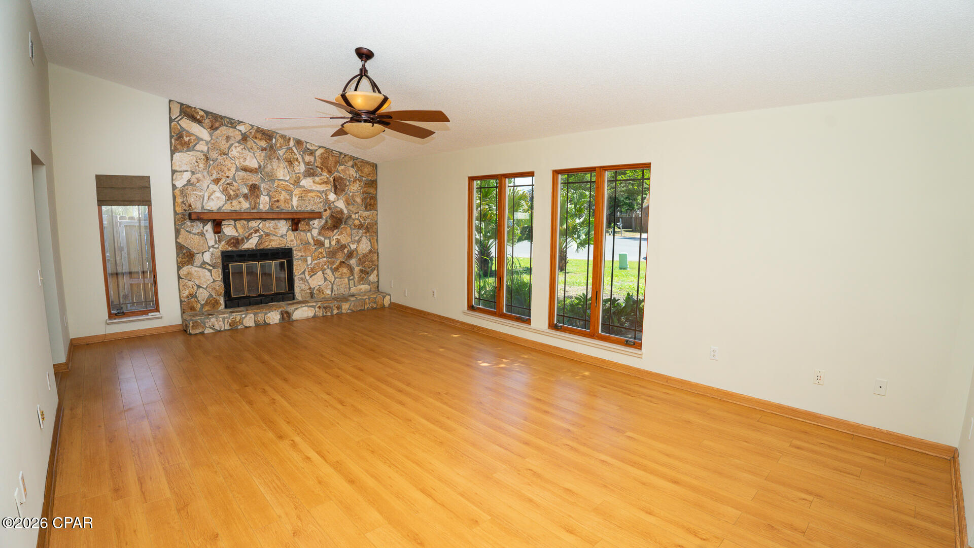 North Lagoon Oaks 6th Add - Residential