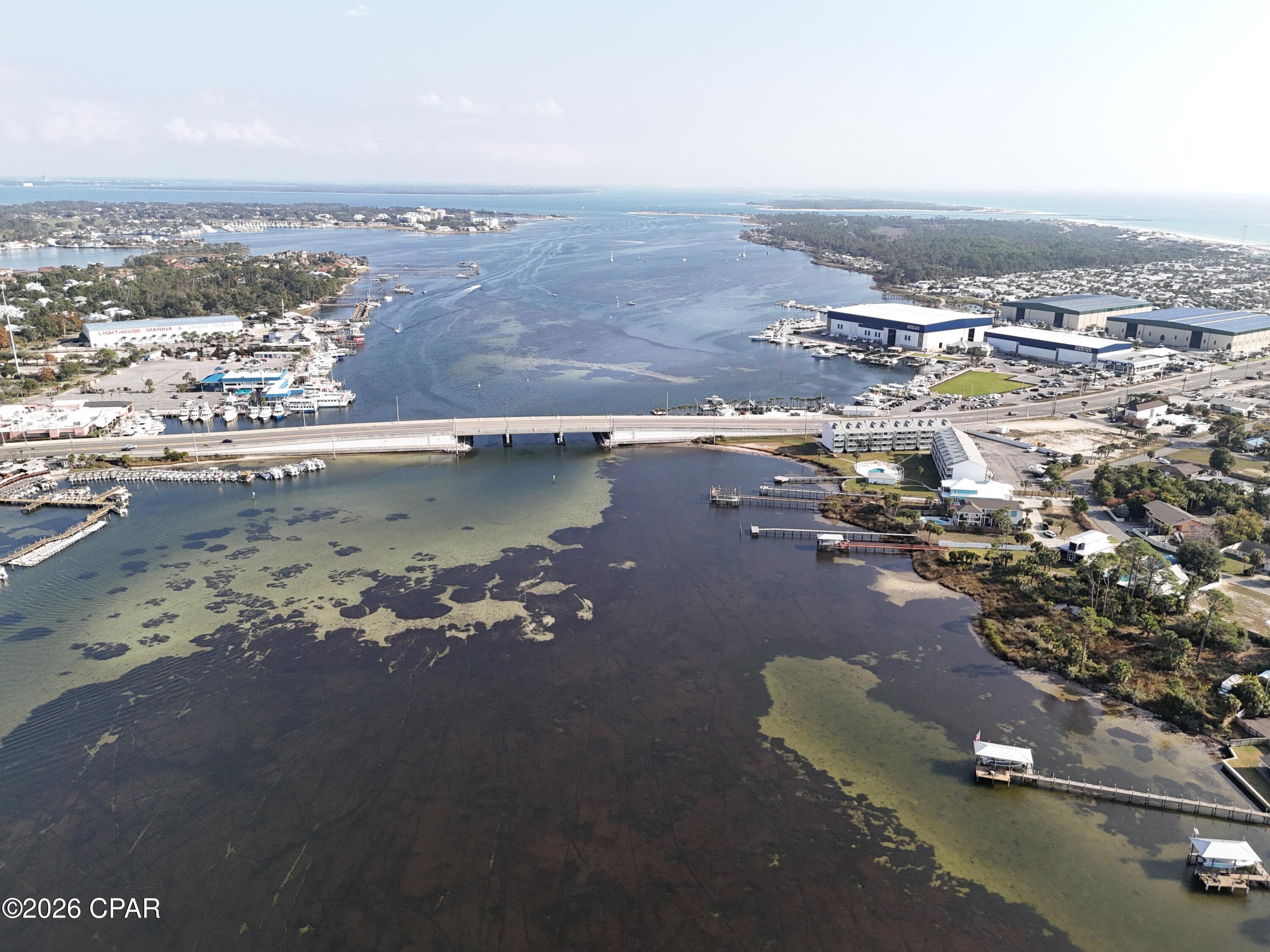 North Lagoon Oaks 6th Add - Residential