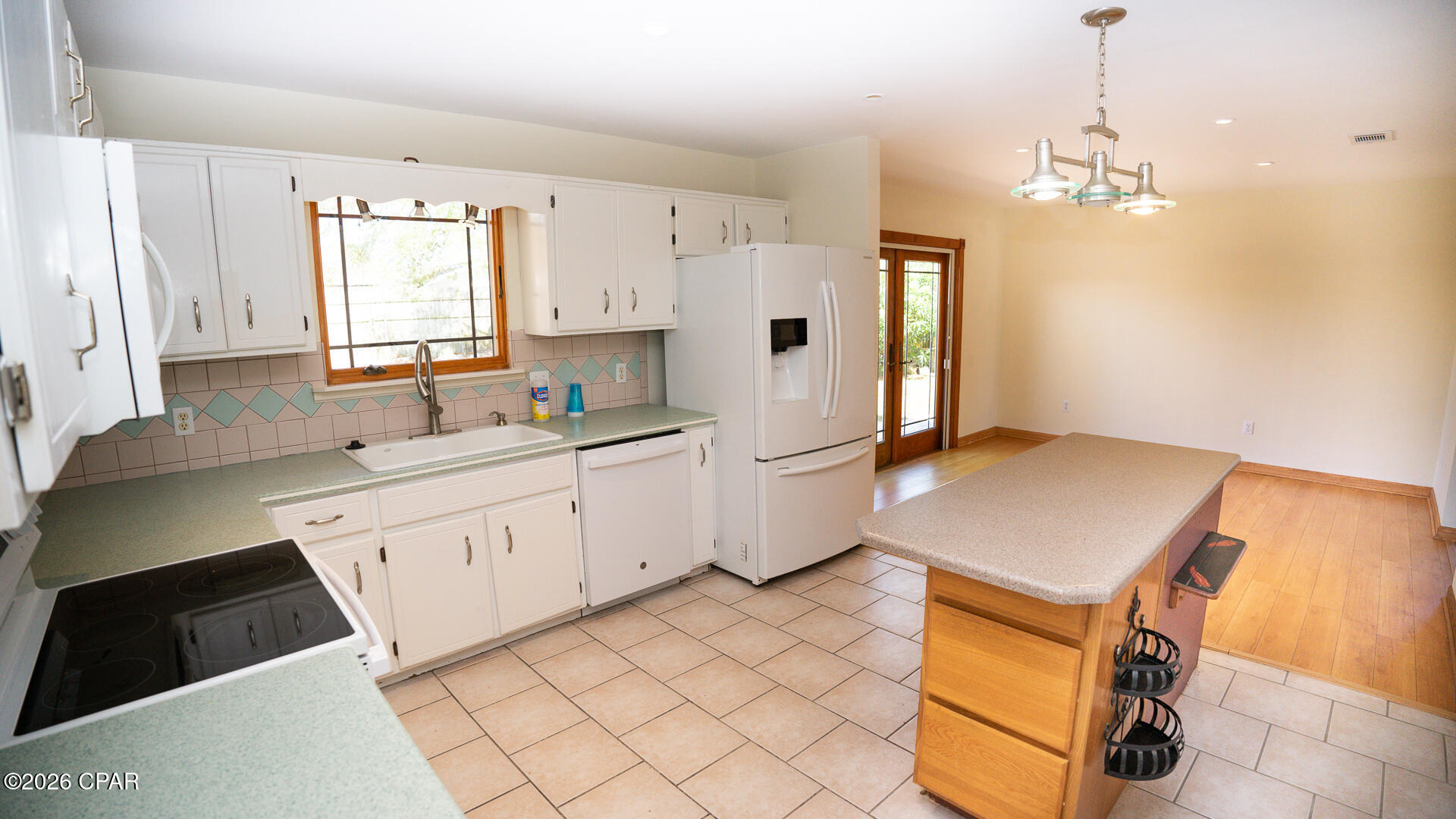 North Lagoon Oaks 6th Add - Residential