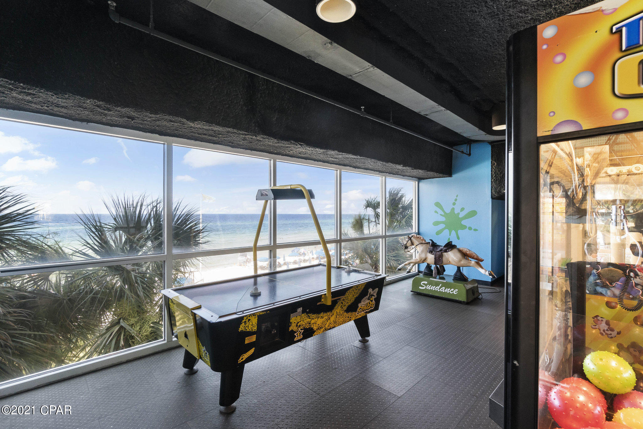 Splash Condo - Residential