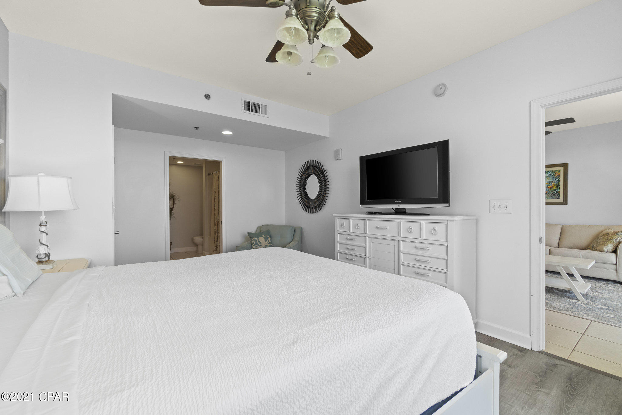 Splash Condo - Residential