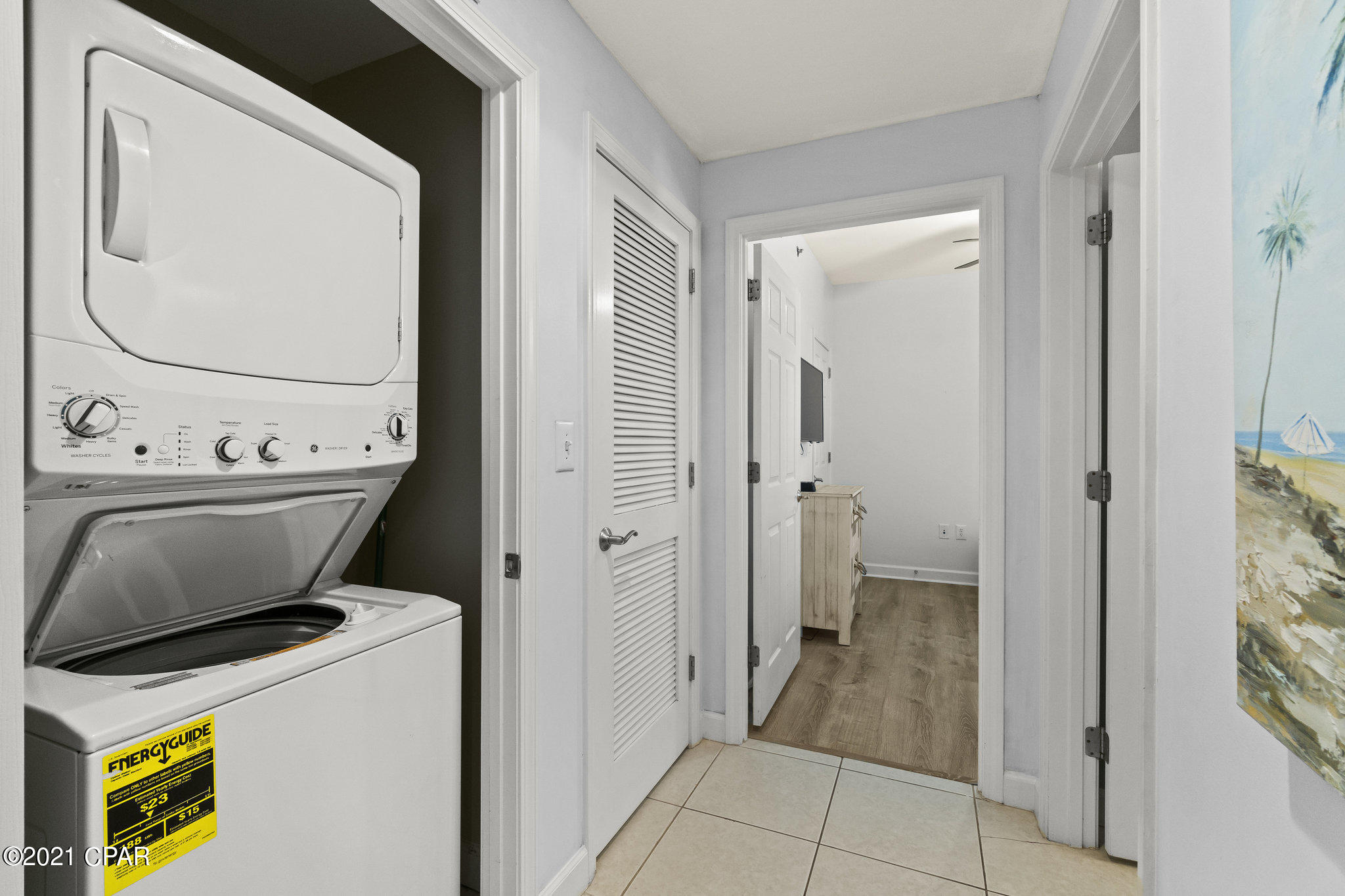 Splash Condo - Residential