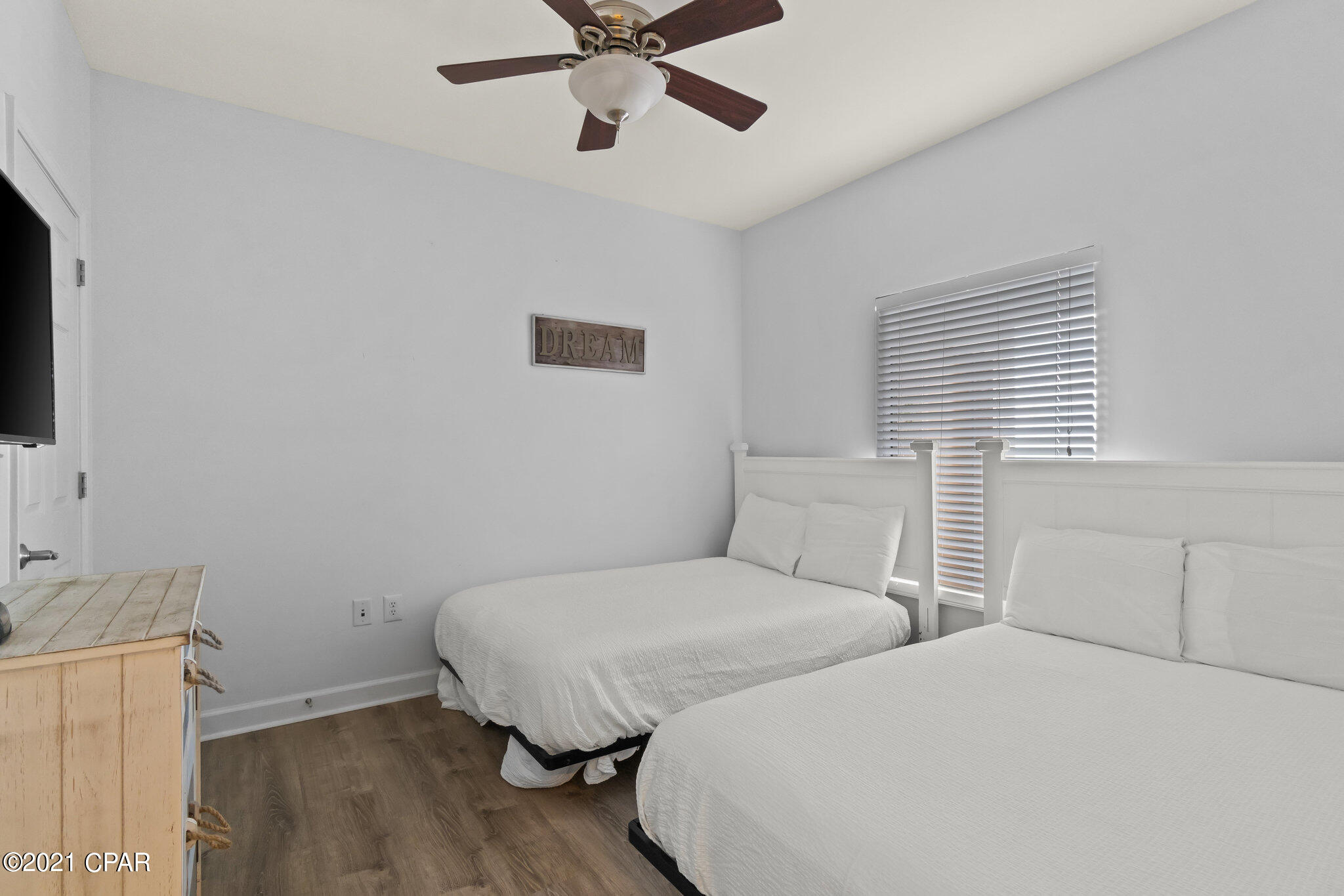 Splash Condo - Residential