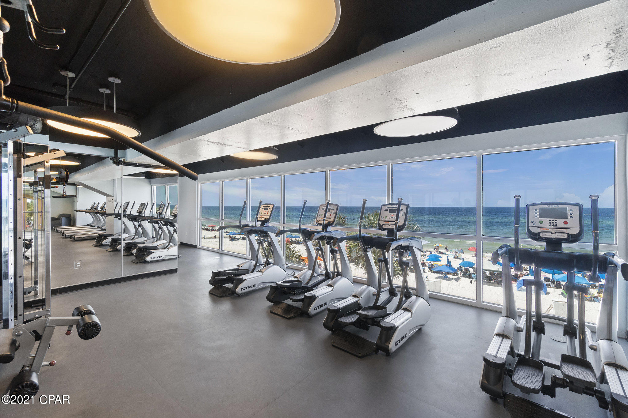 Splash Condo - Residential