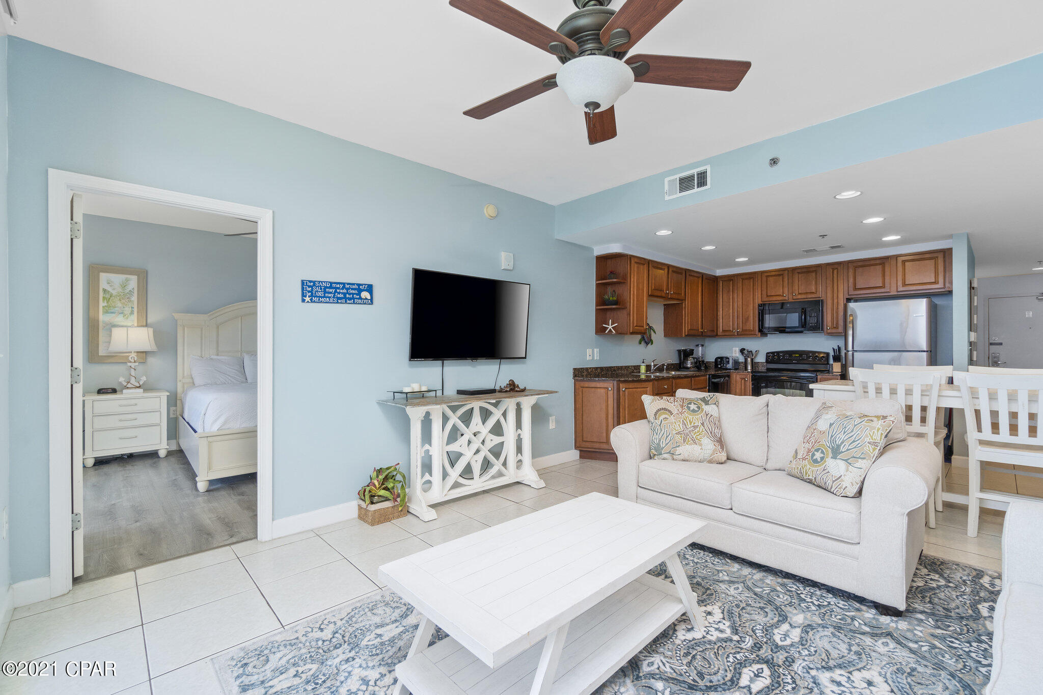 Splash Condo - Residential