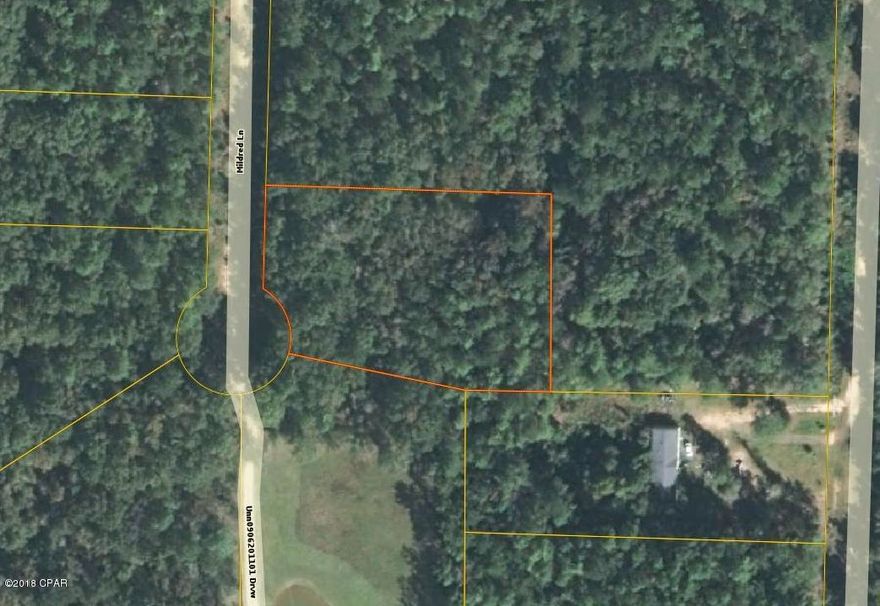 Looking for a nice lot close to town?  Mobile homes OK see deed restrictions. Conveniently located to I-10, Shopping and schools.  Don't delay.
