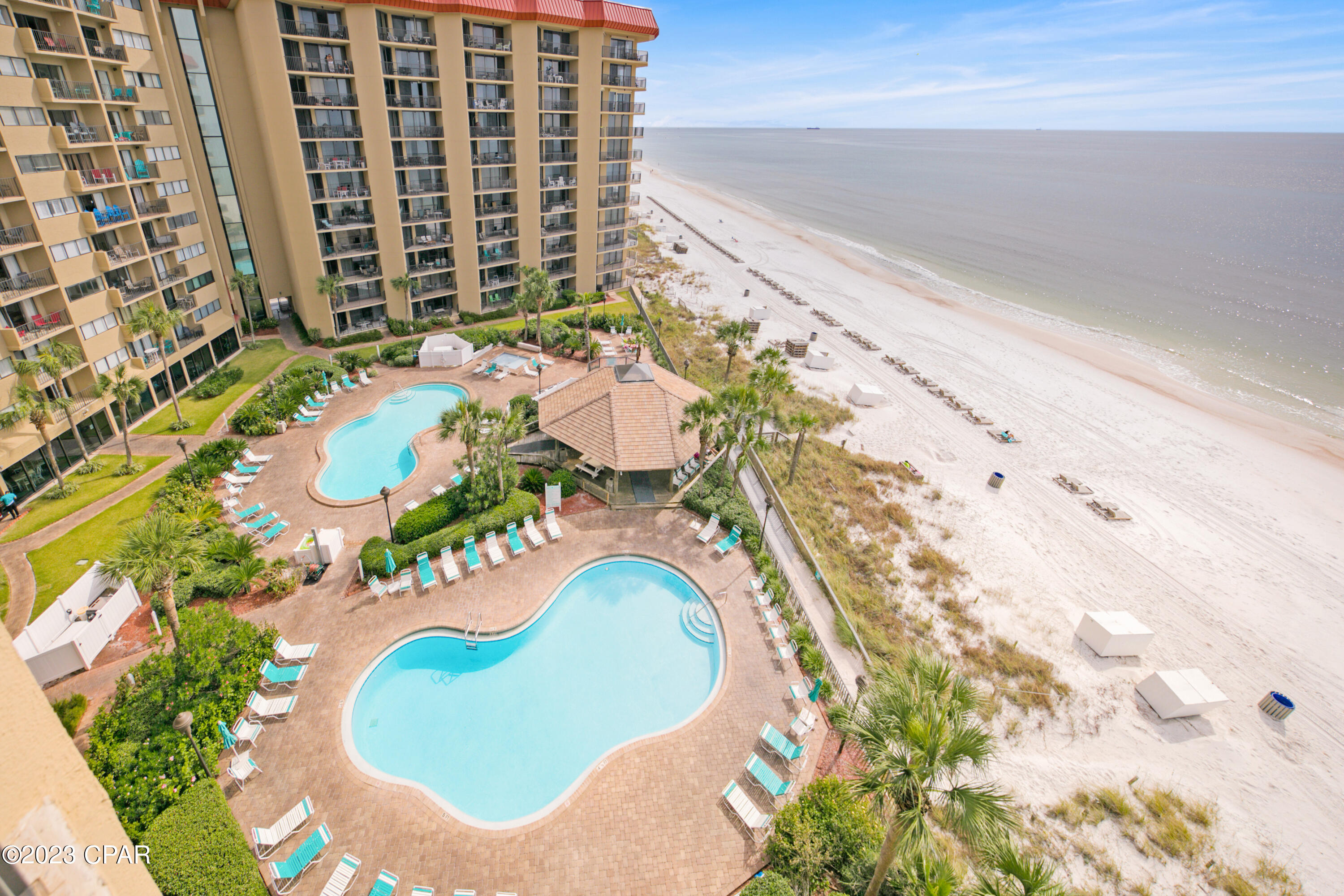 Summerhouse Condo. - Residential