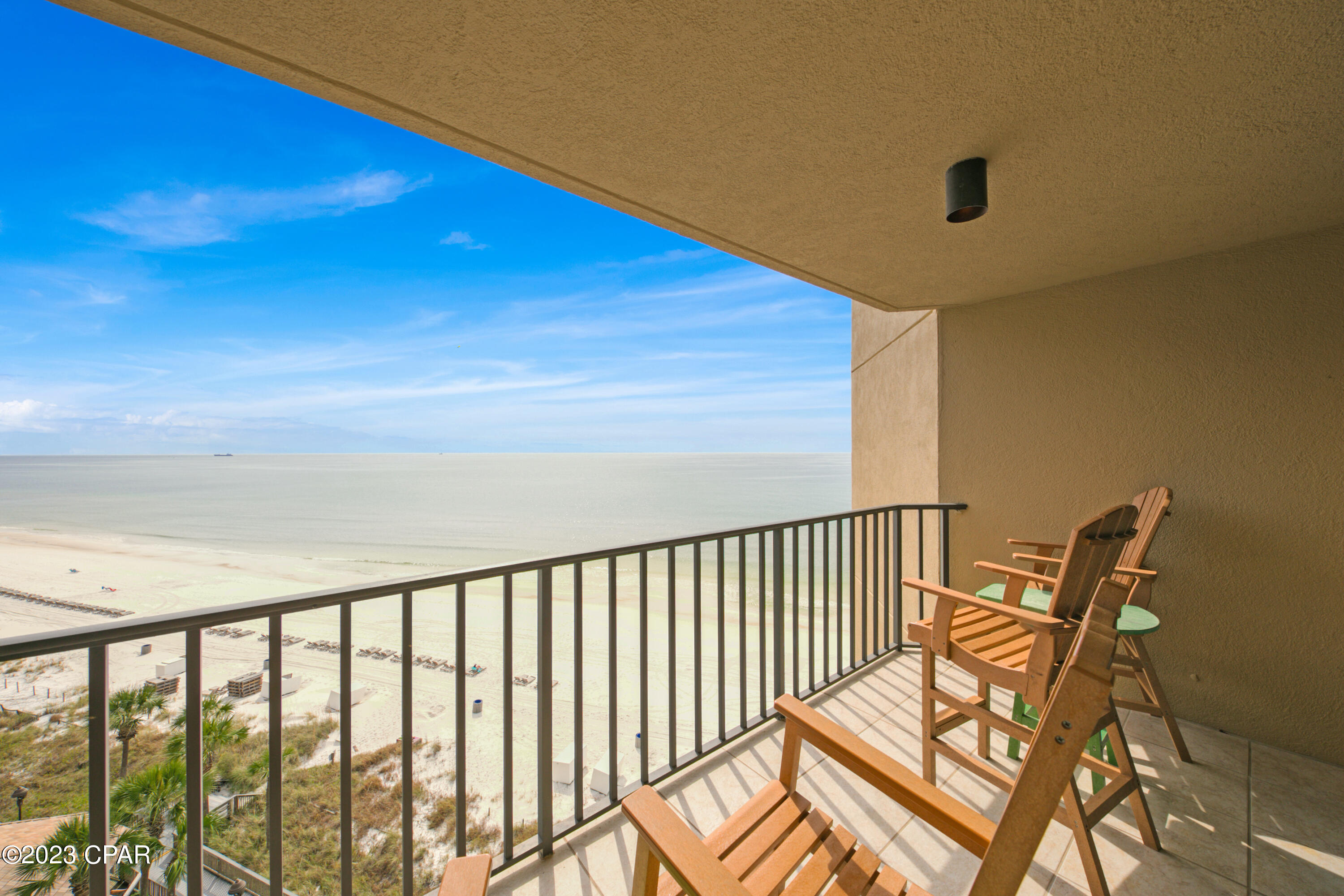 Summerhouse Condo. - Residential