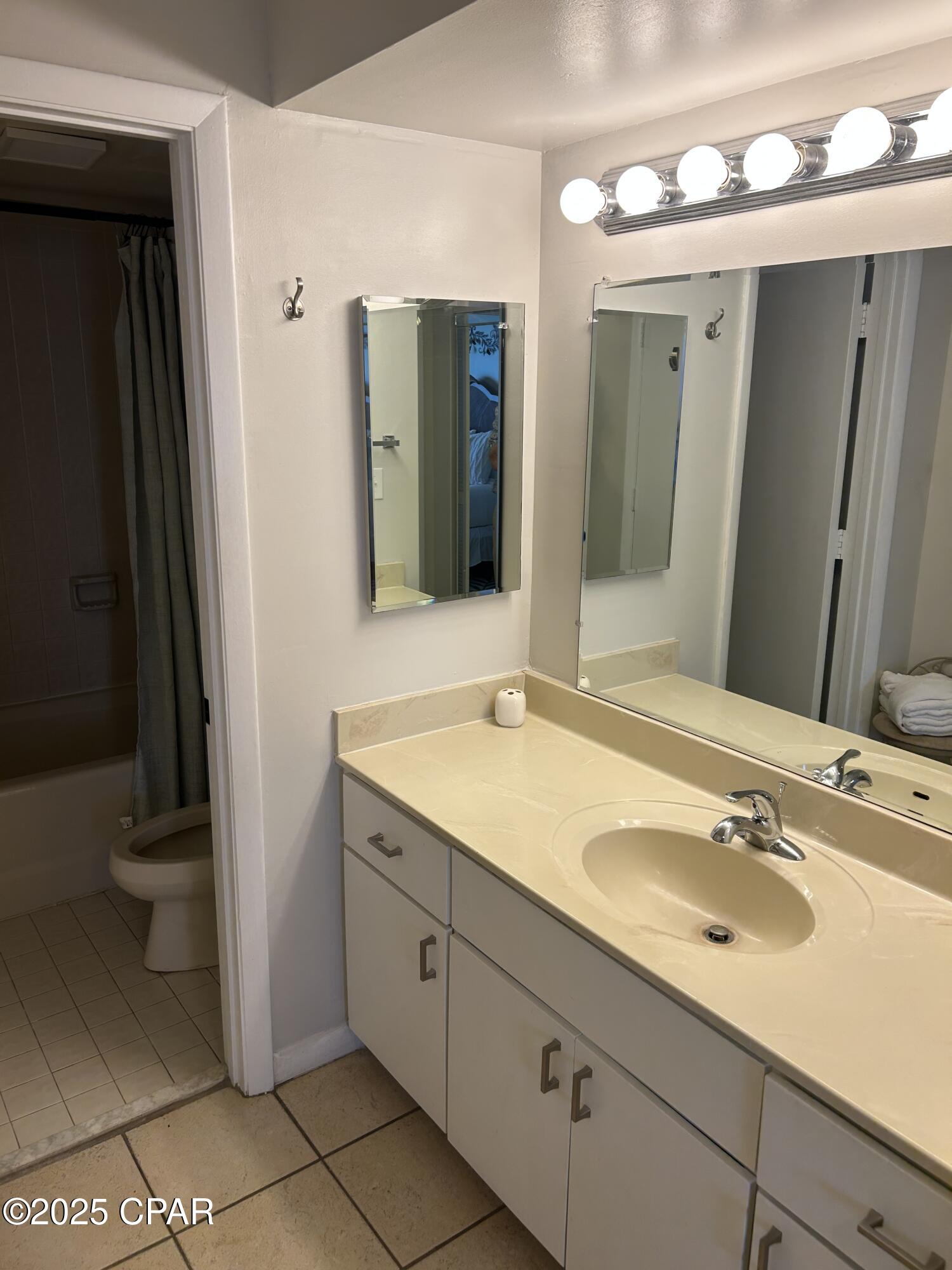 Summerhouse Condo. - Residential