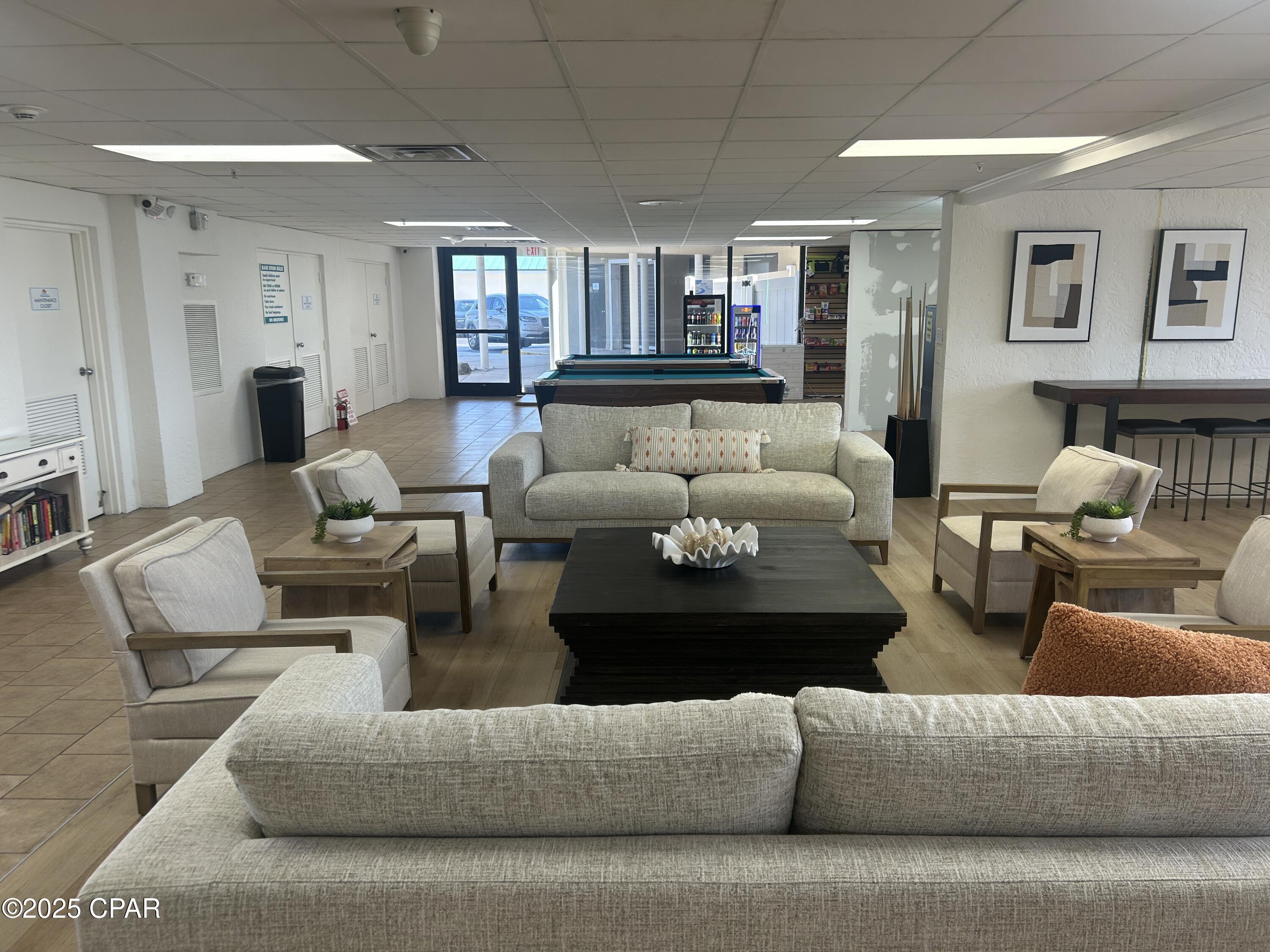 Summerhouse Condo. - Residential