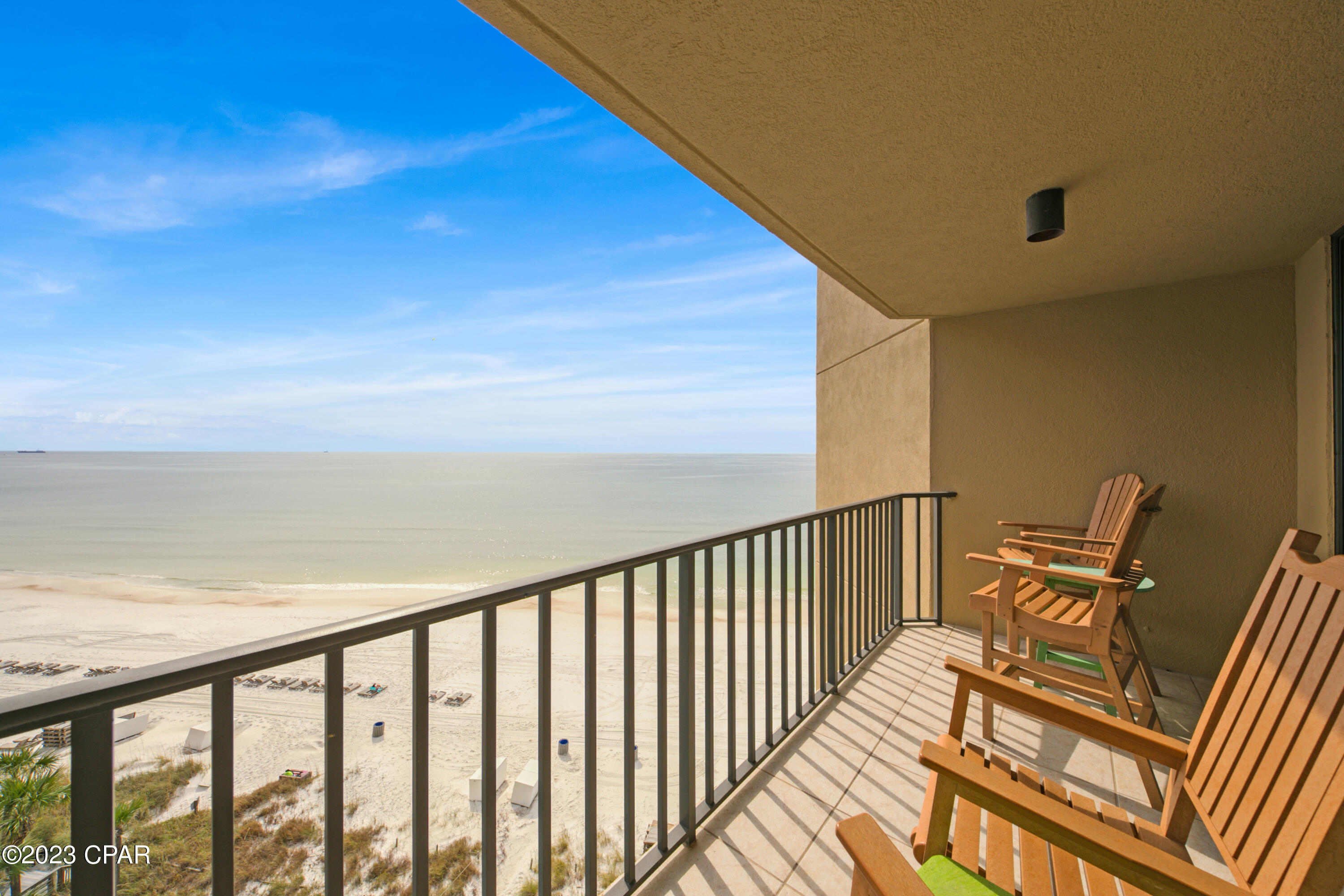 Summerhouse Condo. - Residential