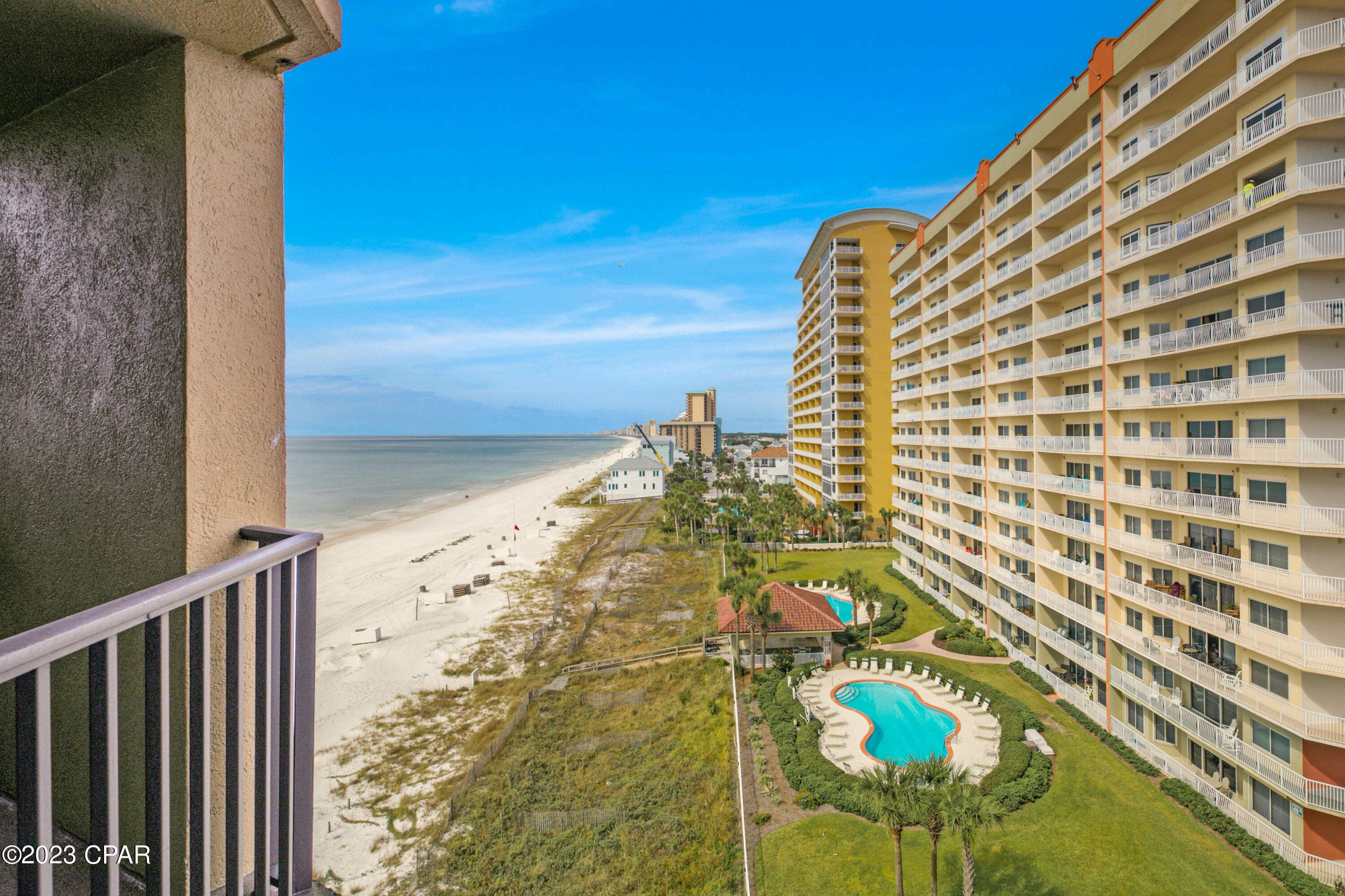 Summerhouse Condo. - Residential