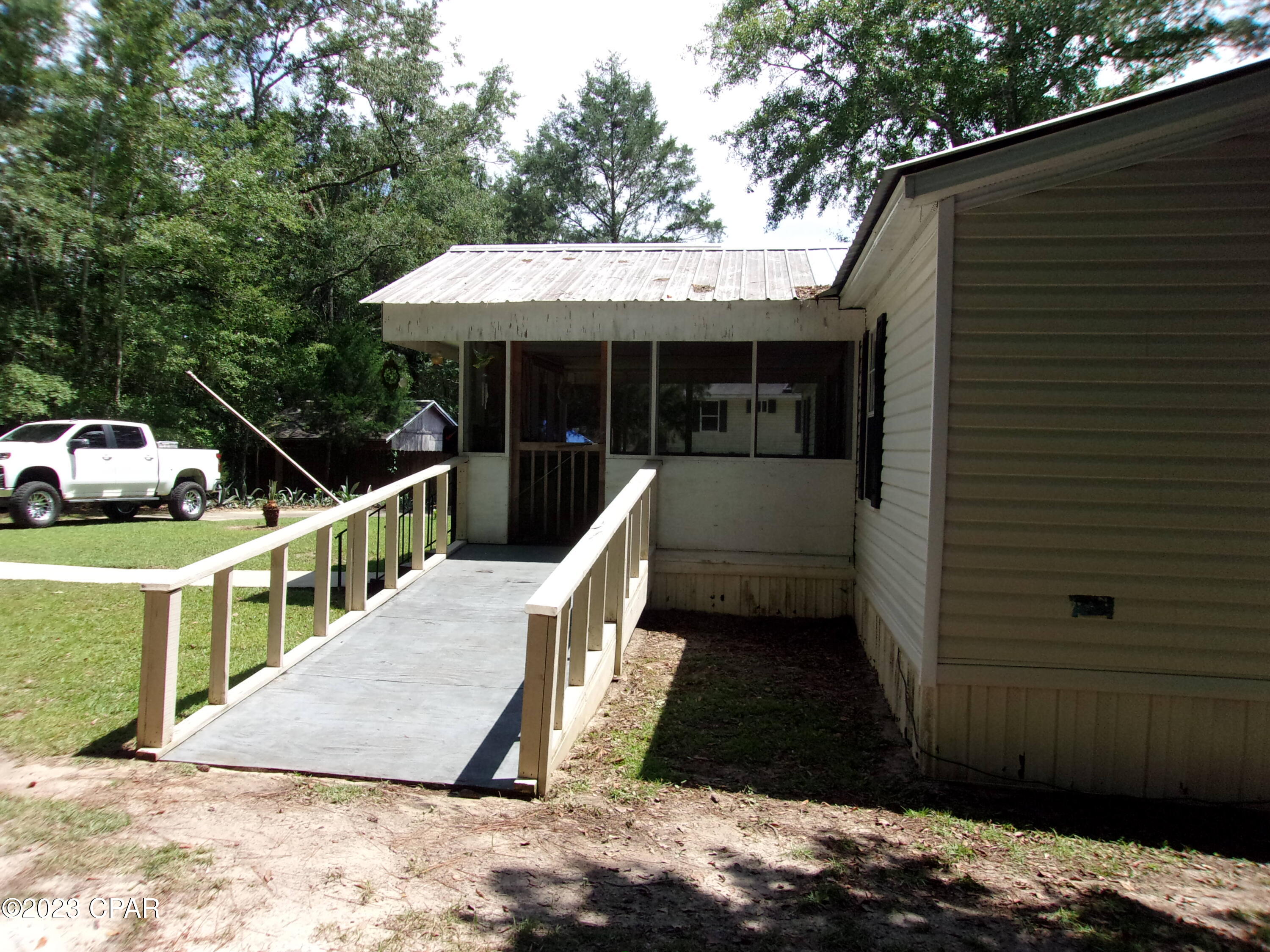 Bonifay - Residential