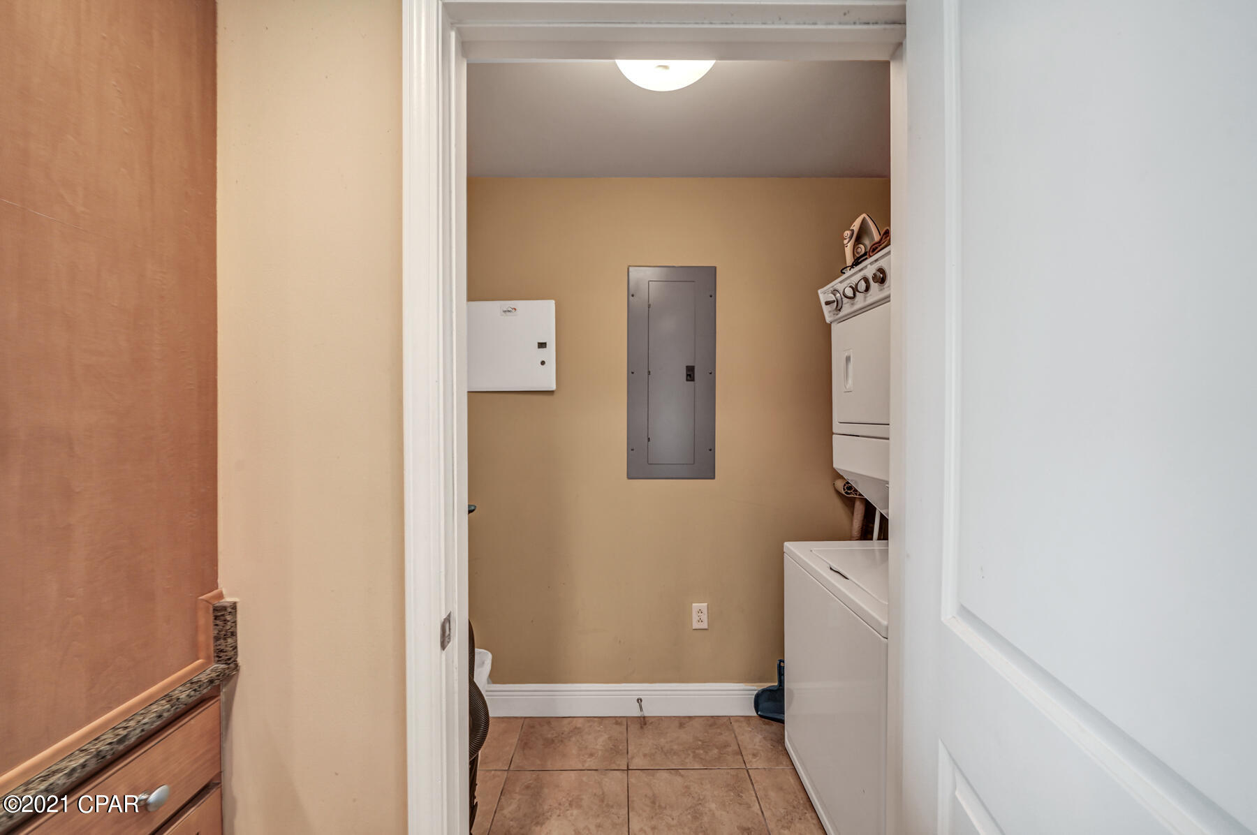 Sterling Breeze - Residential