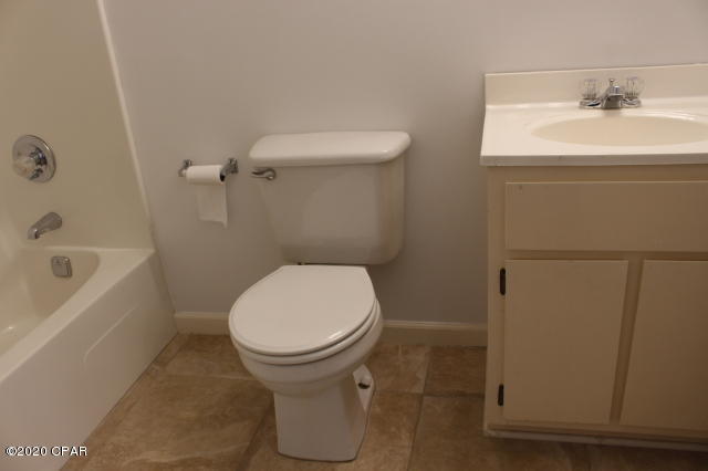 Compass Lake In The Hills - Residential