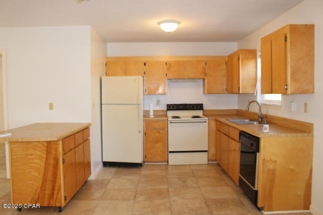 Compass Lake In The Hills - Residential