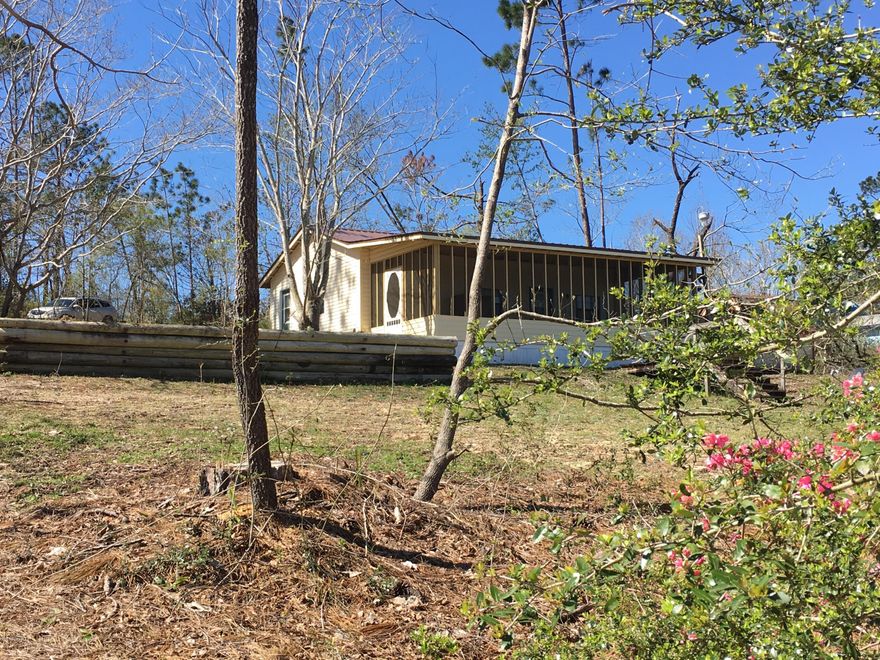 Cute little bungalow on pristine Silver Lake. Enjoy your morning coffee watching the sun rise over the lake while sitting on your brand new screened porch.  One bedroom and one bath cottage.  You will be surprised how roomy this little house is. Electric motors only on the beautiful crystal clear spring fed lake.  Swim, scuba, snorkel, sail, kayak, canoe, fish or just catching the rays, this is the place to do it all.  Outside storage building to store all your lakeside toys.   Completely furnished.   

If important, measurements should be verified by buyer.