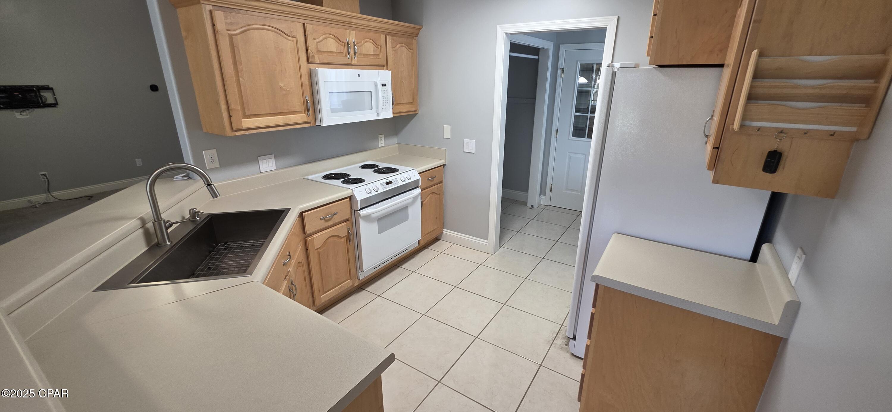 [No Recorded Subdiv] - Residential Lease