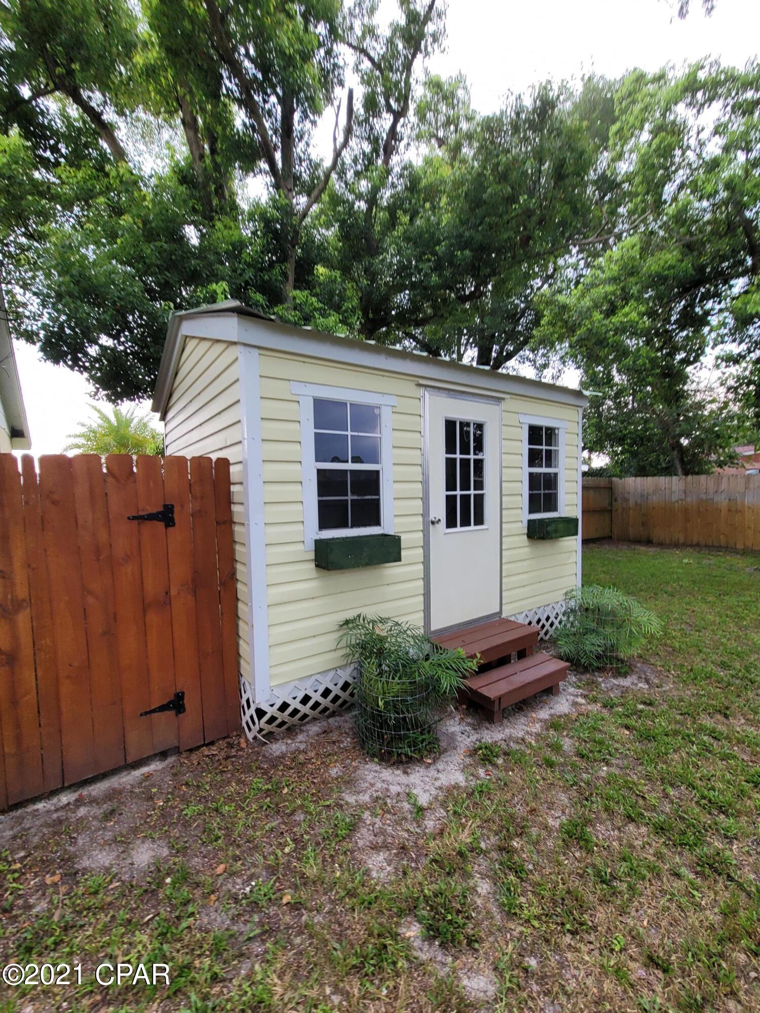 [No Recorded Subdiv] - Residential Lease