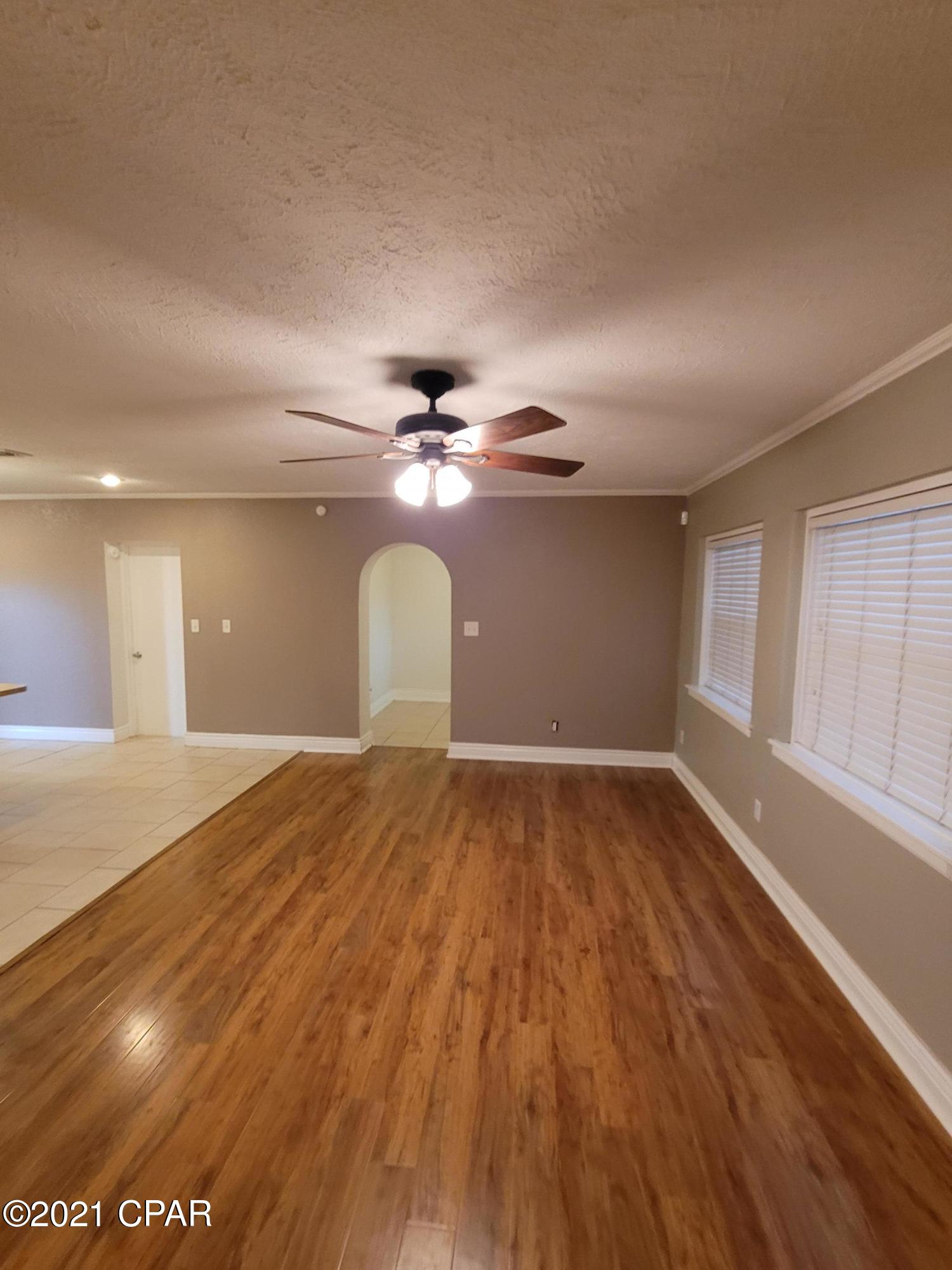 [No Recorded Subdiv] - Residential Lease