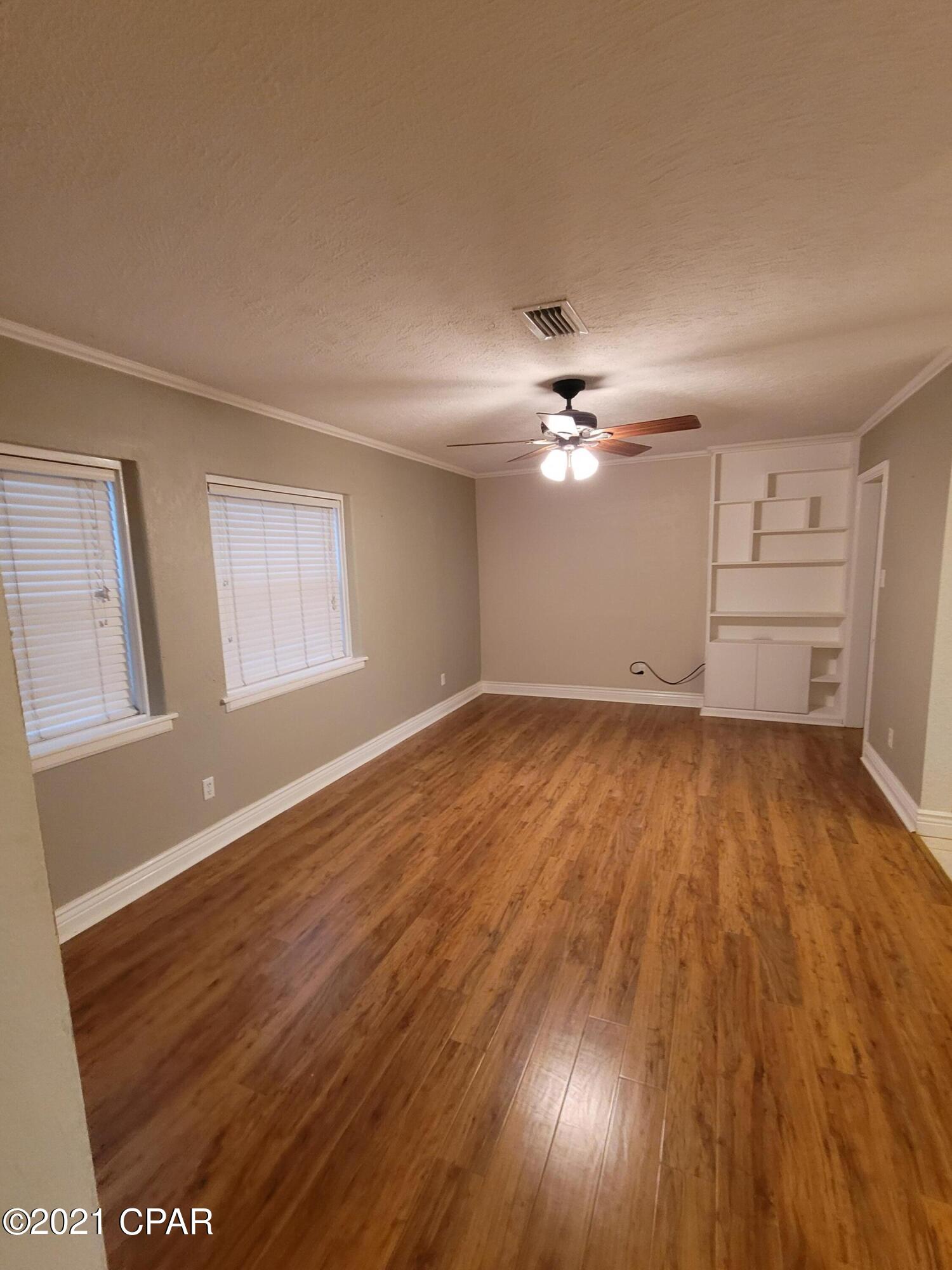 [No Recorded Subdiv] - Residential Lease