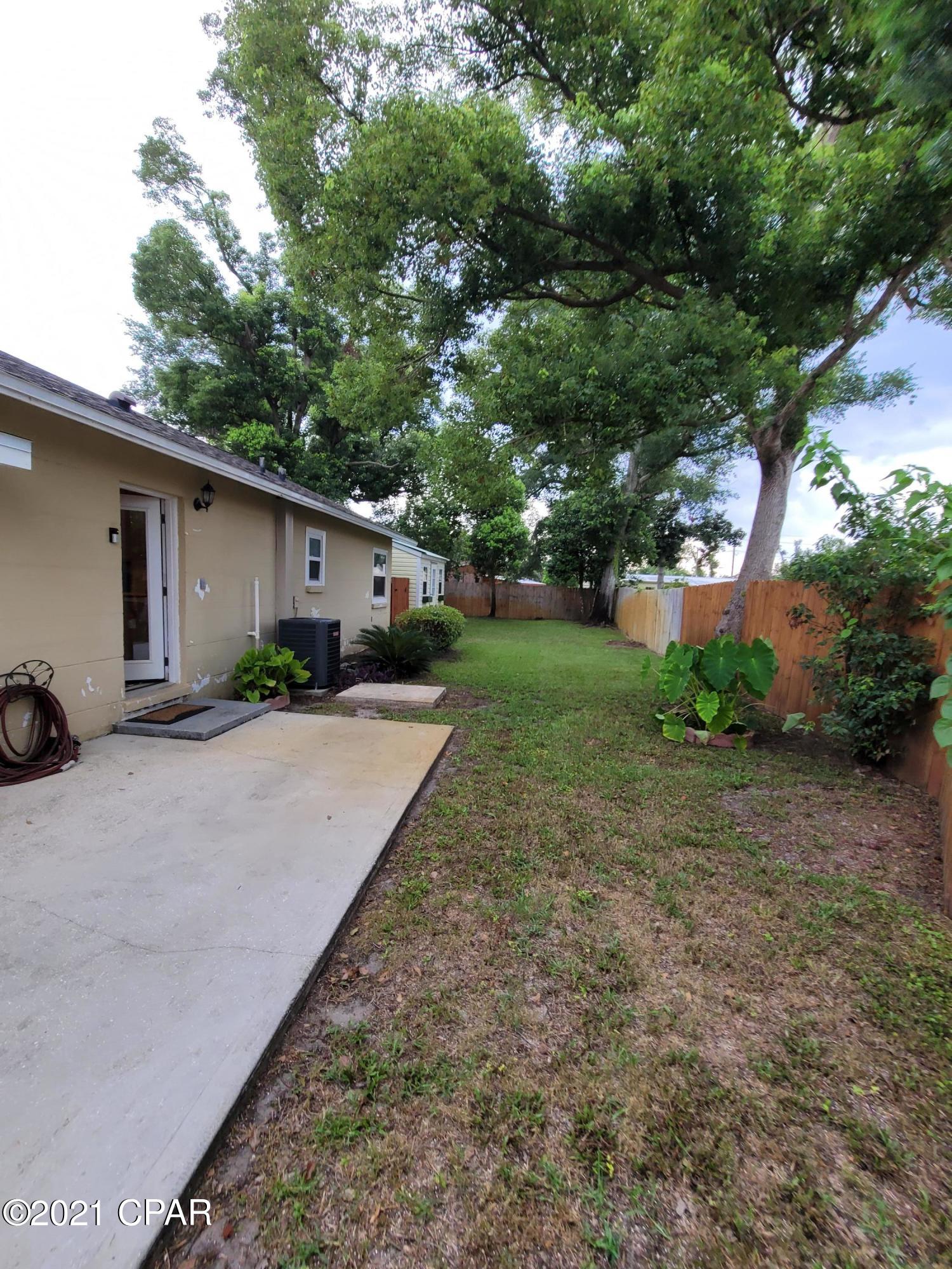 [No Recorded Subdiv] - Residential Lease