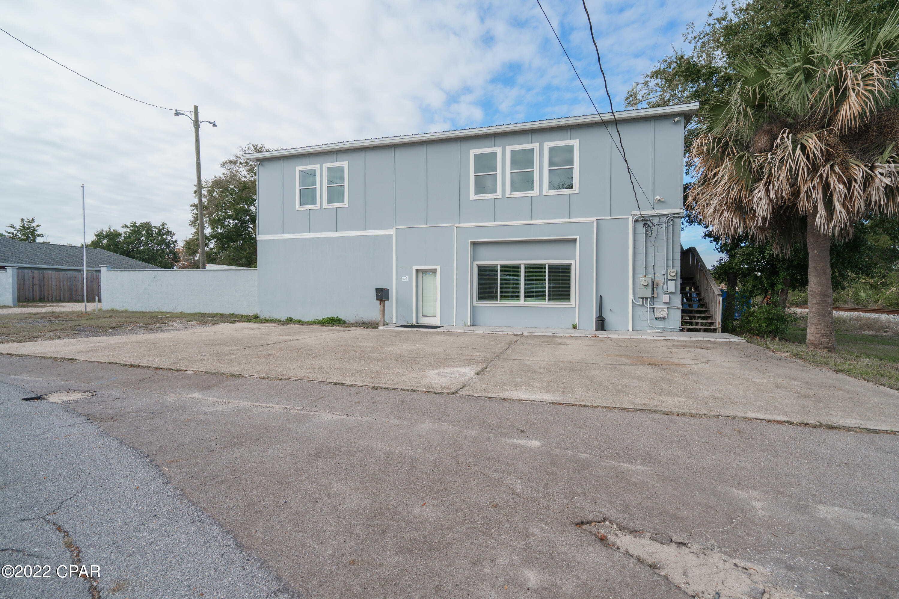 Drummond & Ware Add - Commercial Lease