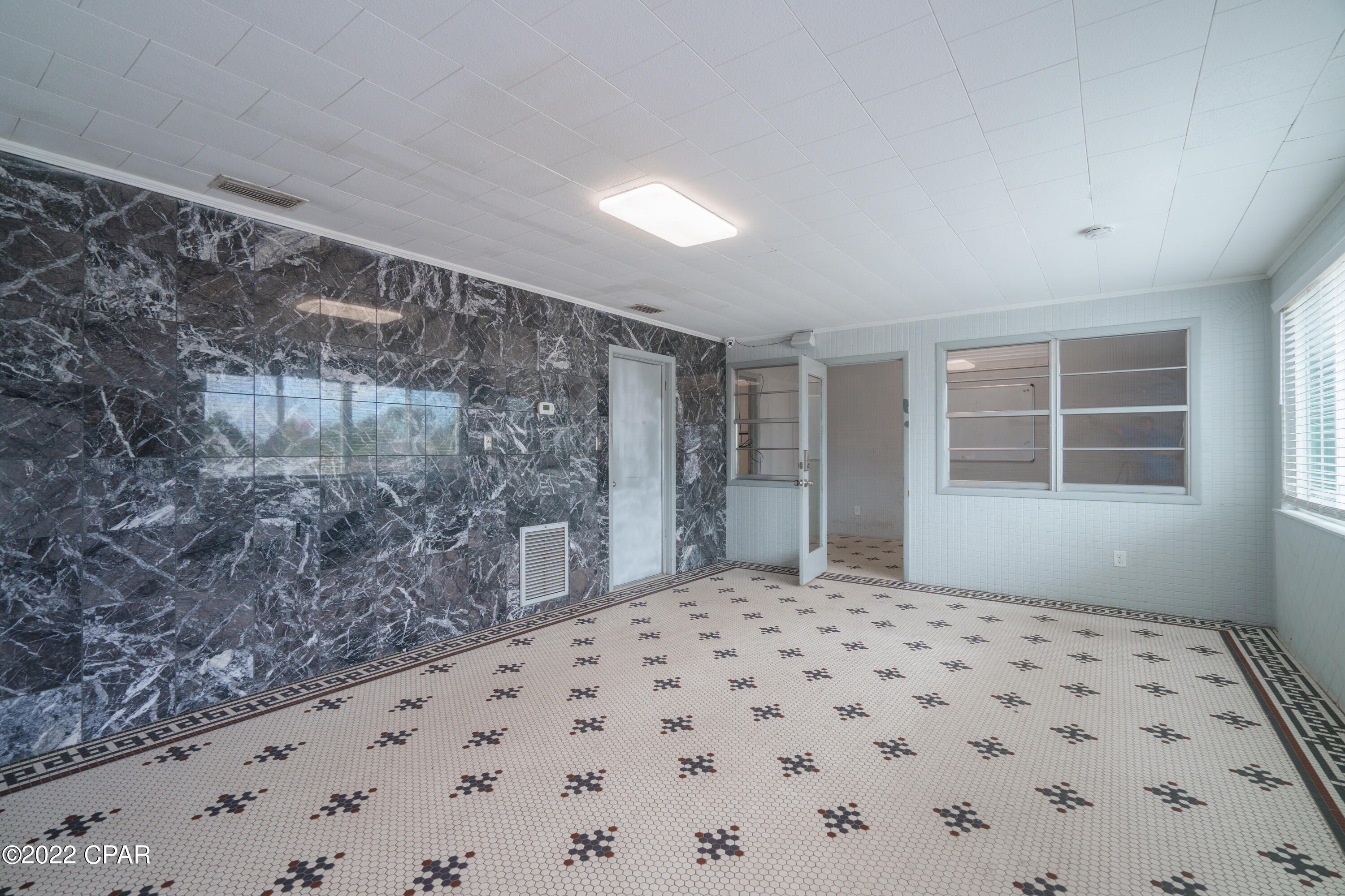 Drummond & Ware Add - Commercial Lease