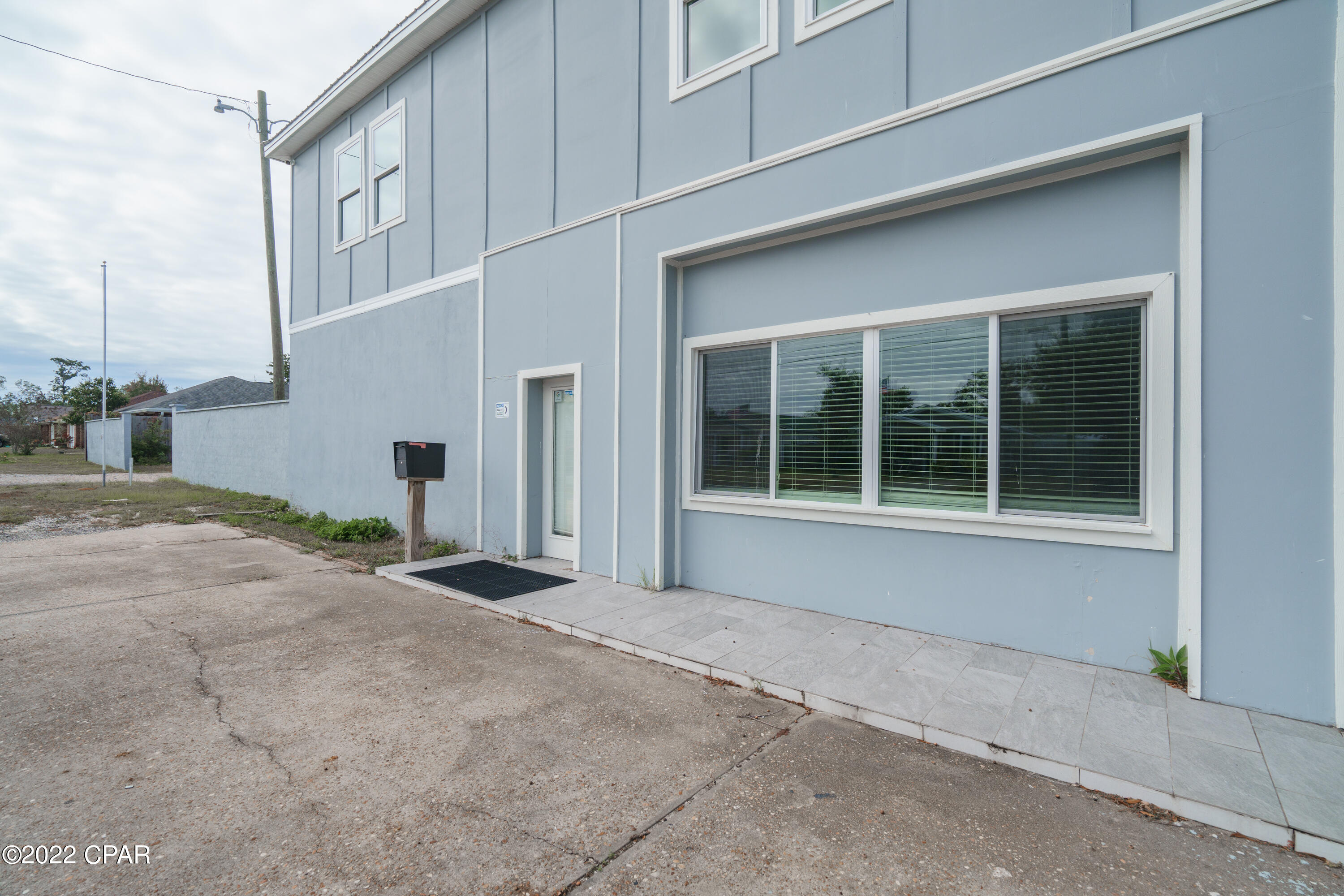 Drummond & Ware Add - Commercial Lease
