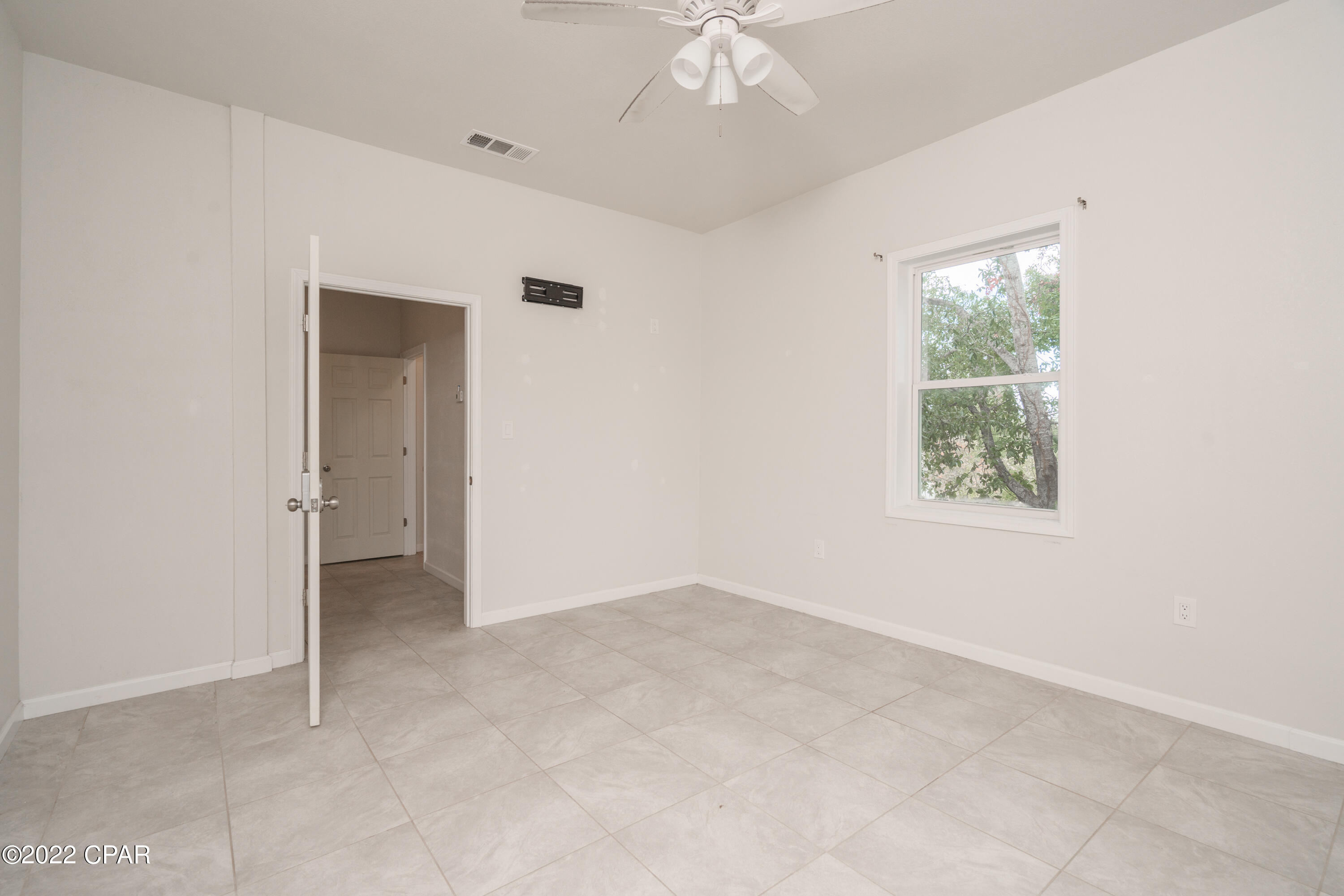 Drummond & Ware Add - Commercial Lease