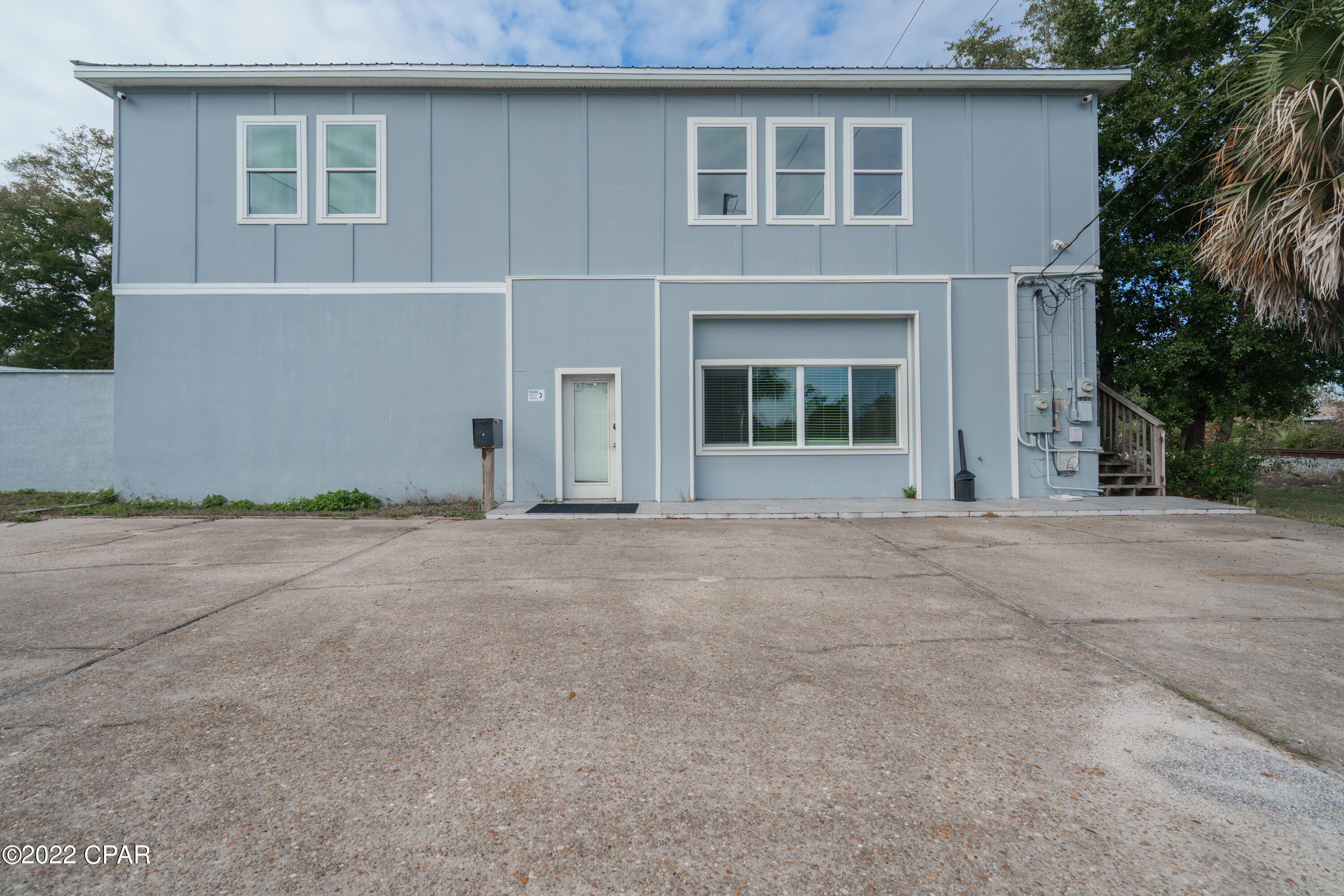 Drummond & Ware Add - Commercial Lease