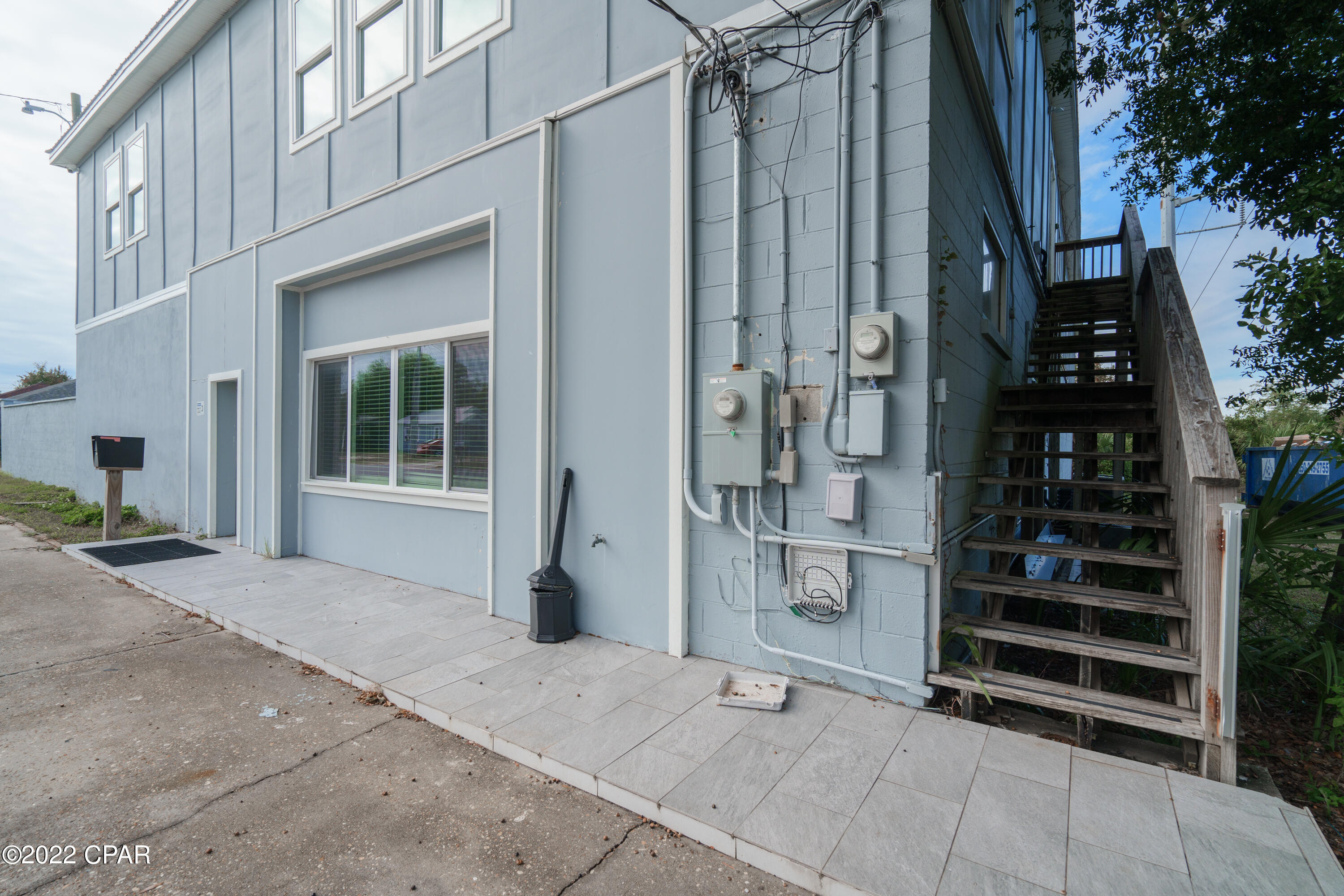 Drummond & Ware Add - Commercial Lease