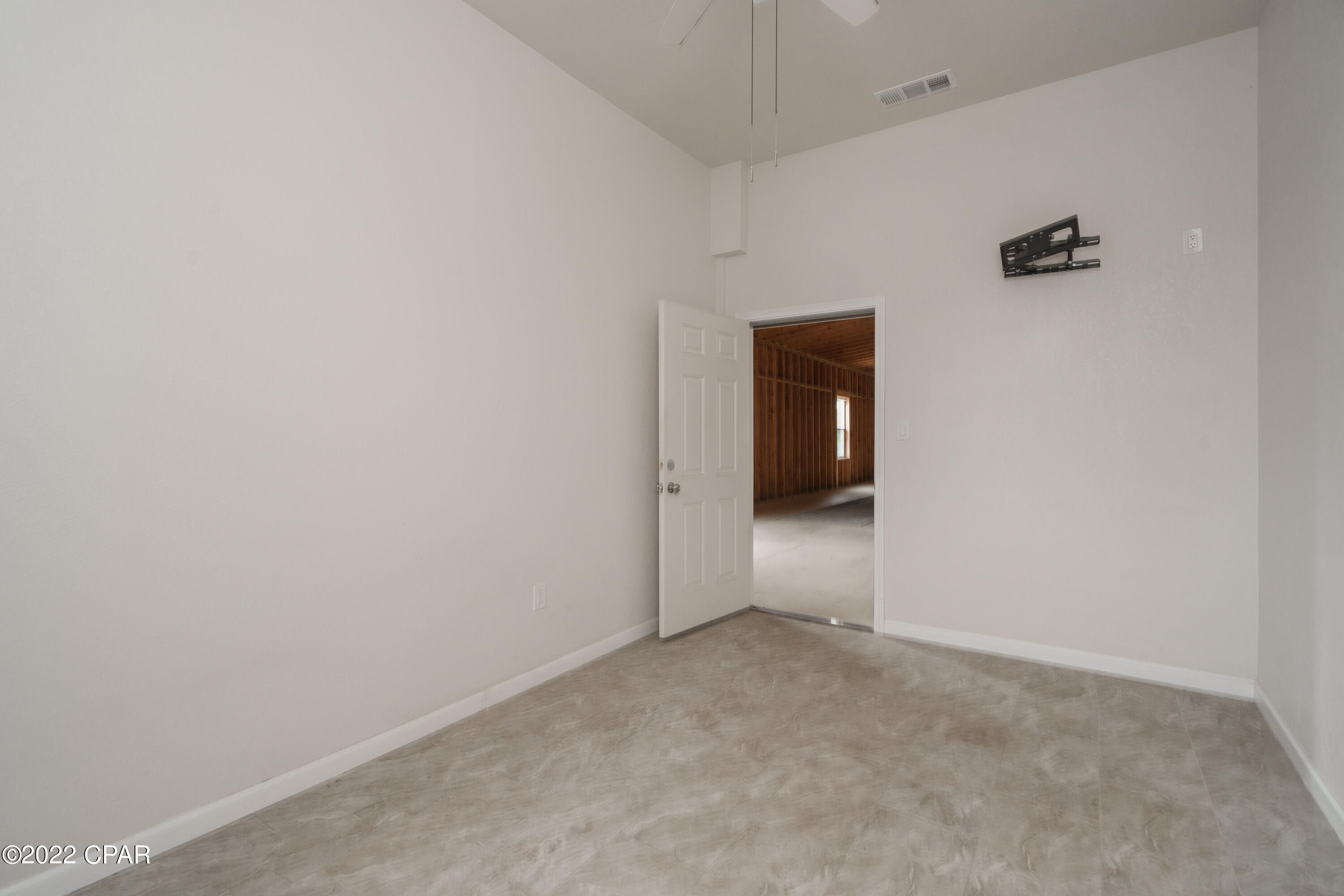 Drummond & Ware Add - Commercial Lease