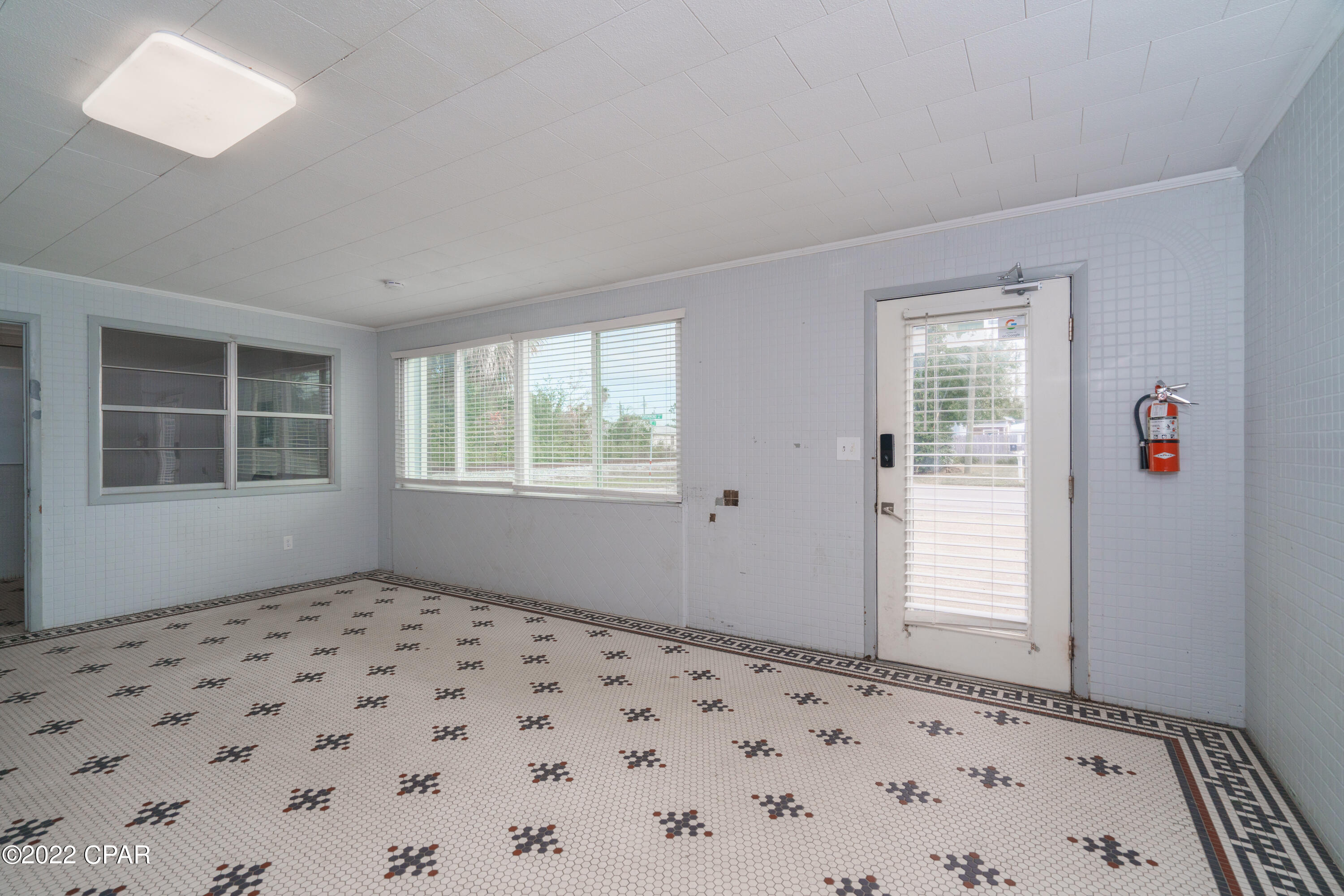 Drummond & Ware Add - Commercial Lease