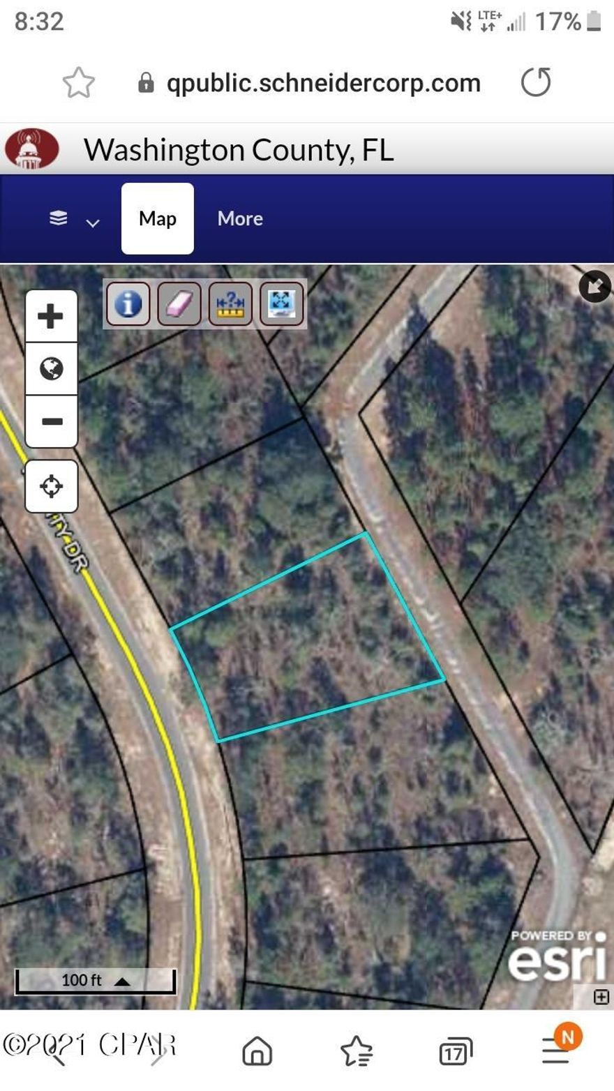 Nice building lot in Sunny Hills. Located near the Highway for quick access to Panama City or Chipley/I-10.