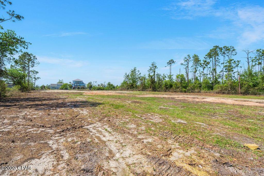 East Bay Park - Land