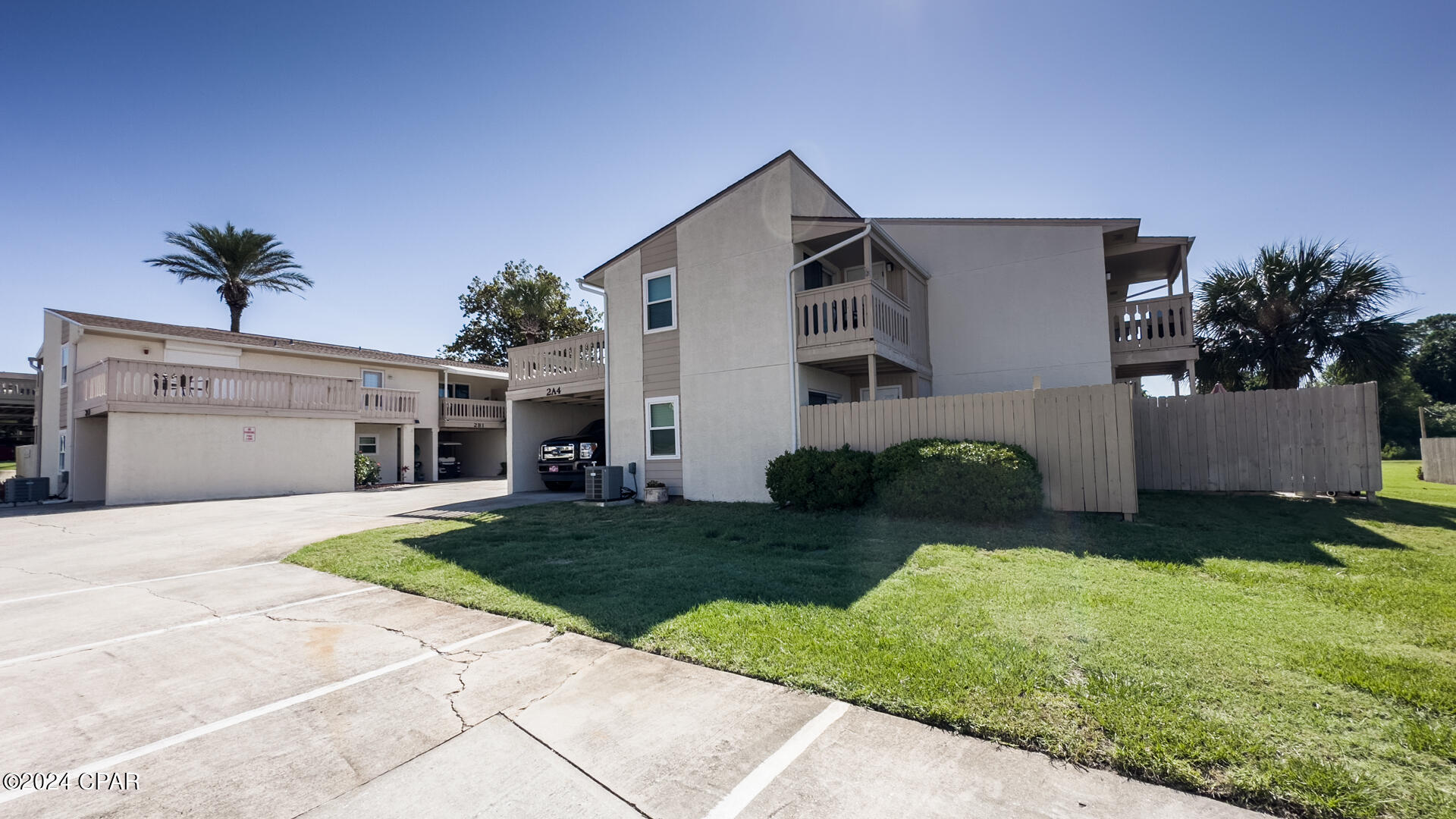 Horizon South Townhouses - Residential